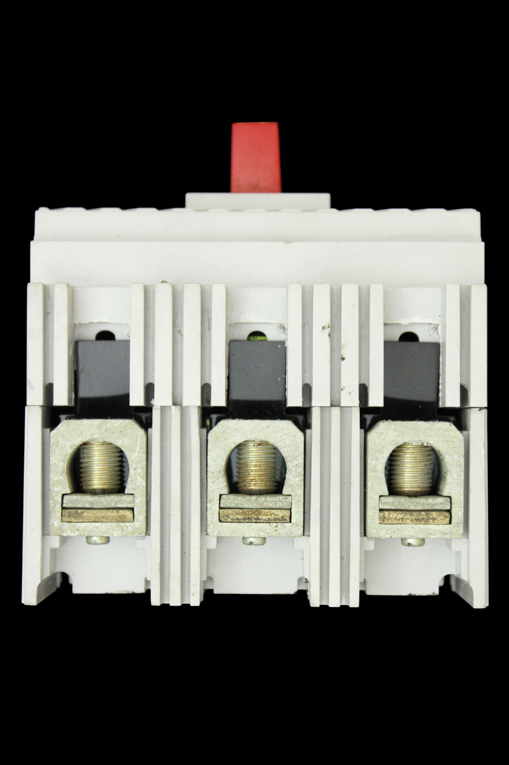 FEDERAL ELECTRIC 200 AMP TRIPLE POLE NON AUTO MCCB HEF 3P200NA