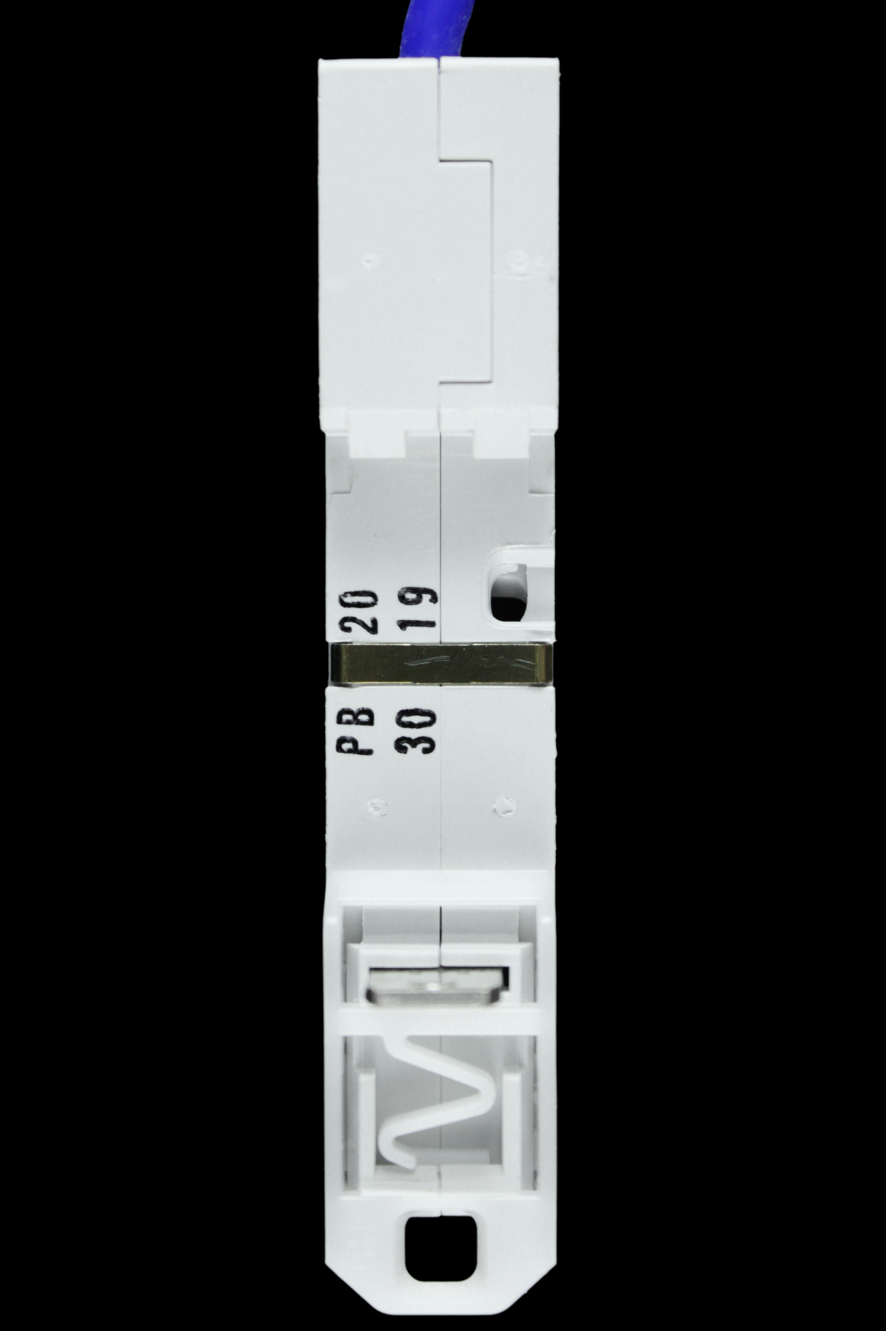 CRABTREE 20 AMP CURVE B 6kA 30mA RCBO TYPE A 61/BM2030 STARBREAKER