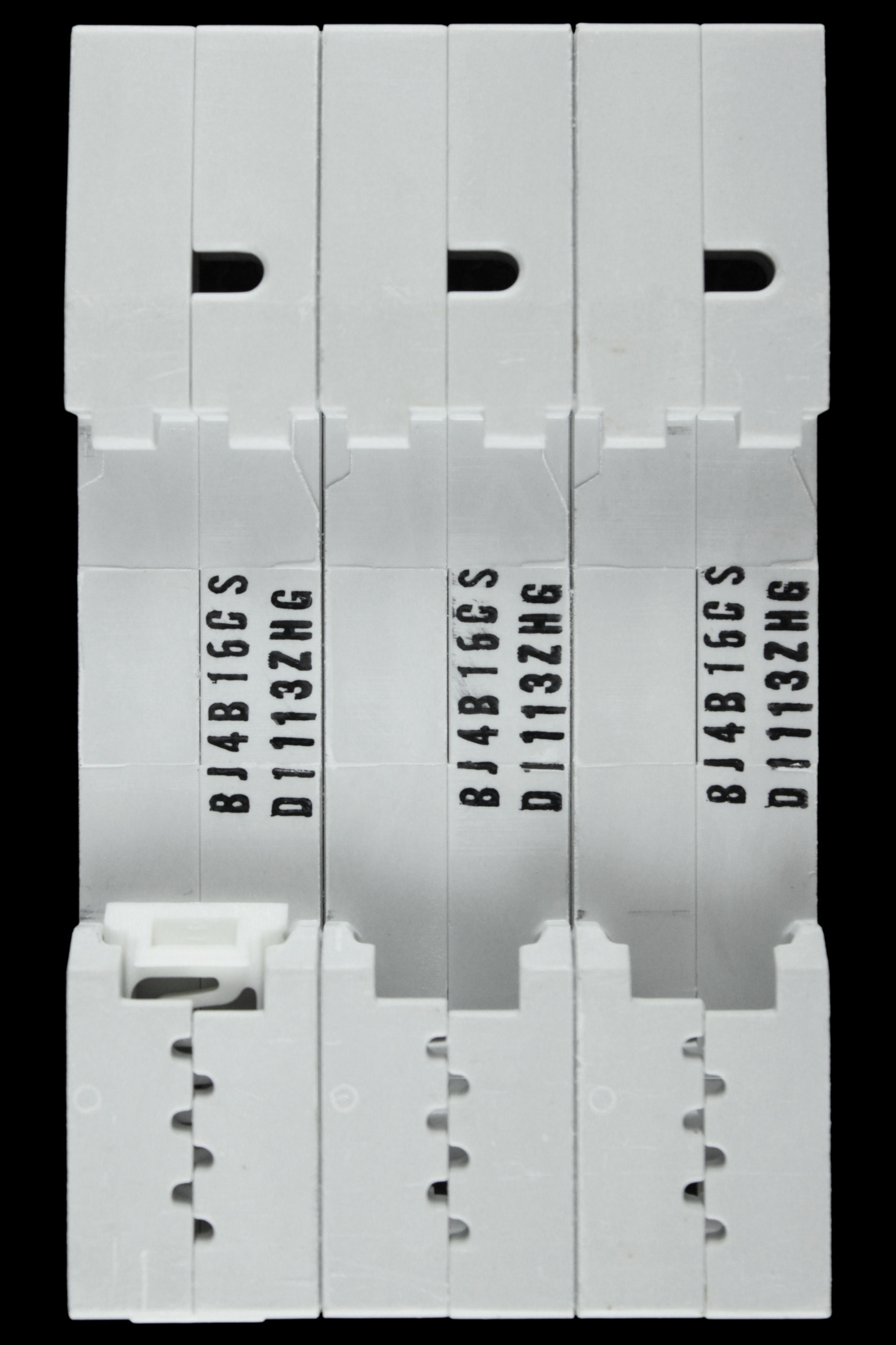 CRABTREE 16 AMP CURVE B 10kA TRIPLE POLE MCB CIRCUIT BREAKER 6HT16B LOADSTAR