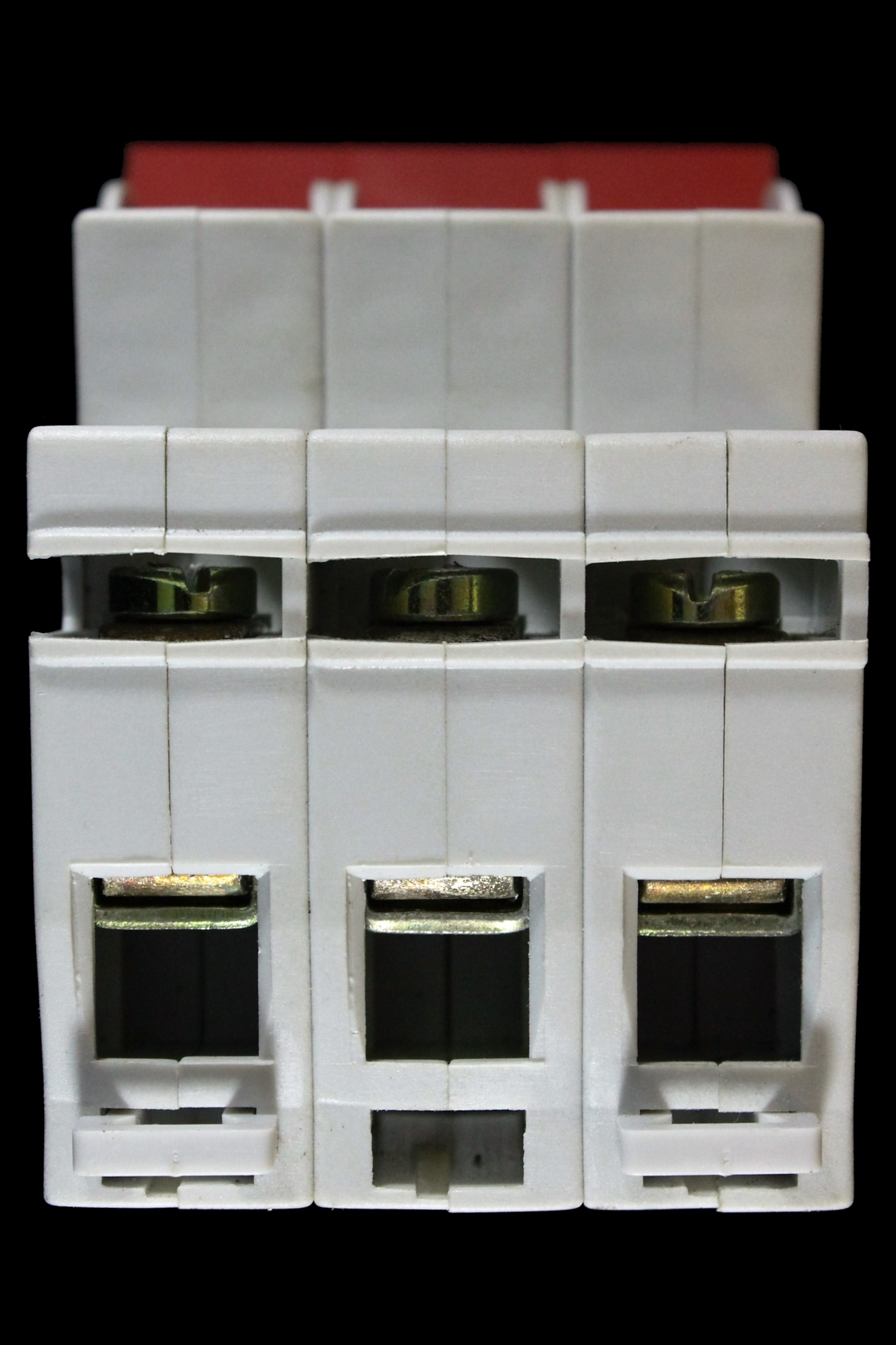CRABTREE 125 AMP MAIN SWITCH DISCONNECTOR TRIPLE POLE 125SW3