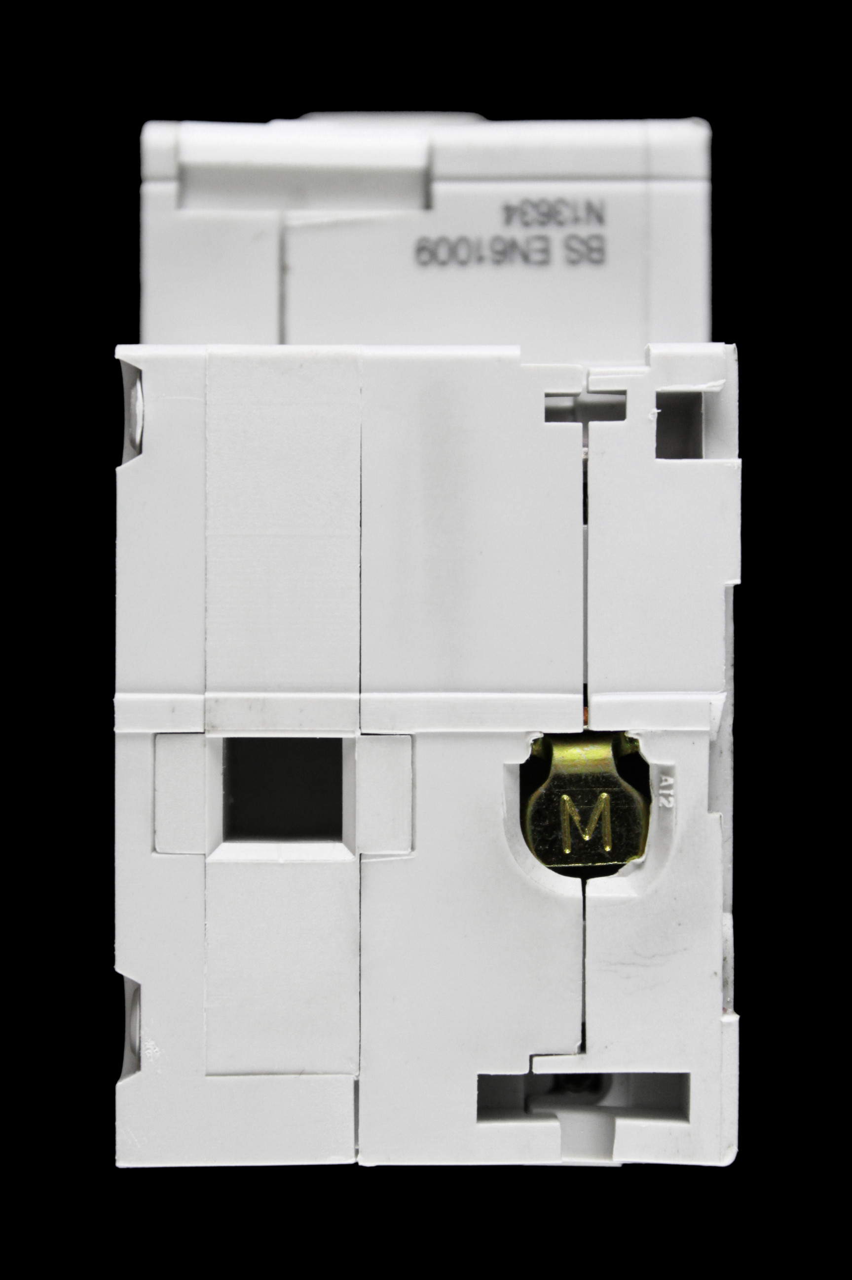 MERLIN GERIN 32 AMP CURVE C 10kA 30mA DOUBLE POLE RCBO TYPE AC V40H 26898