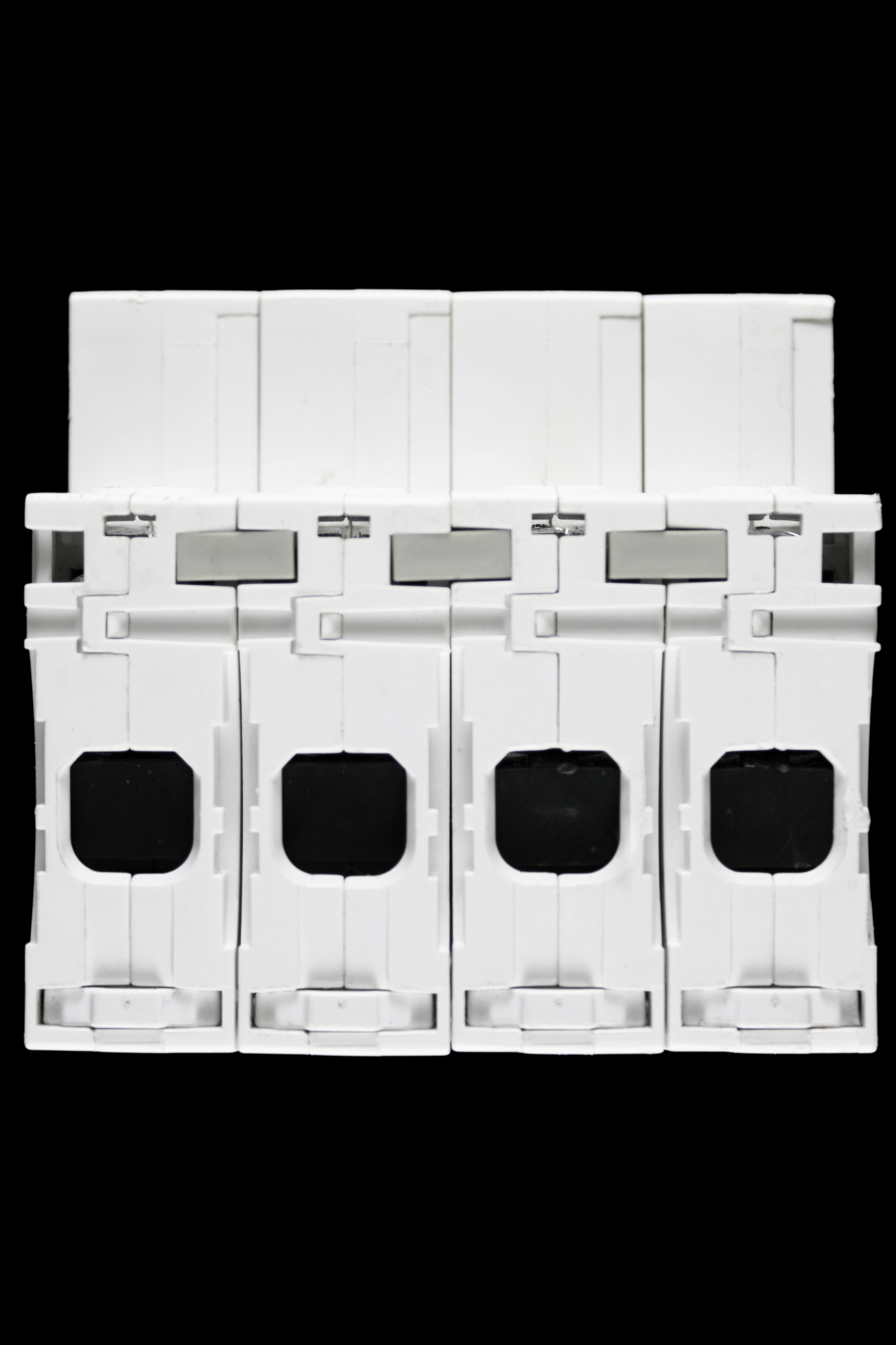 SCHNEIDER 100 AMP FOUR POLE TERMINAL BLOCK SEA9TB1254