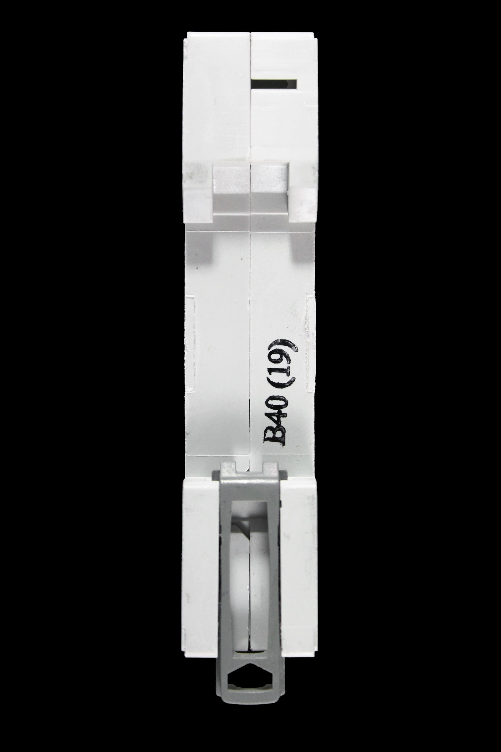 LEGRAND 40 AMP CURVE B 6kA MCB CIRCUIT BREAKER RX3 4197 56