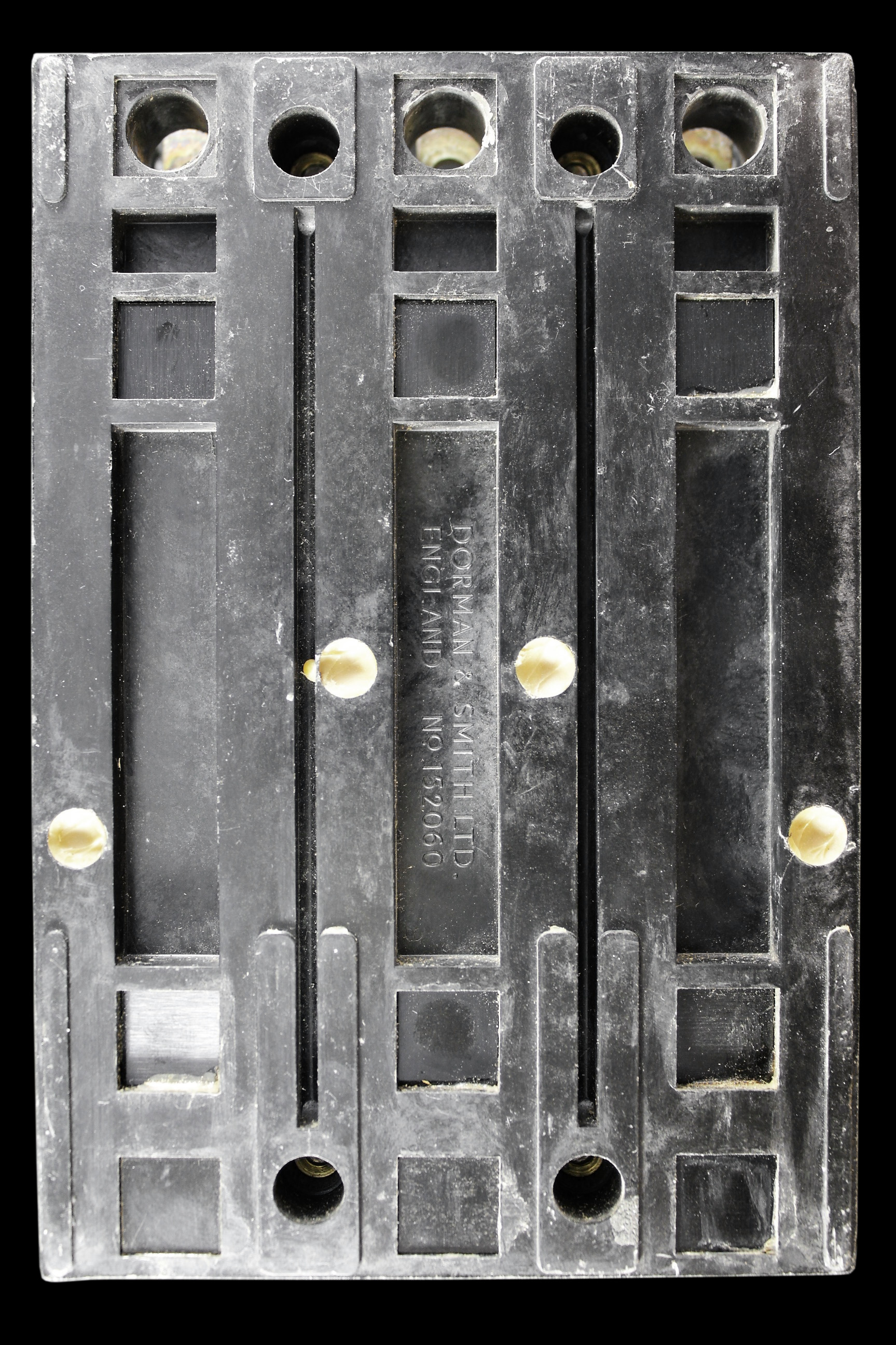 DORMAN 60 AMP TRIPLE POLE MCCB LOADLINE