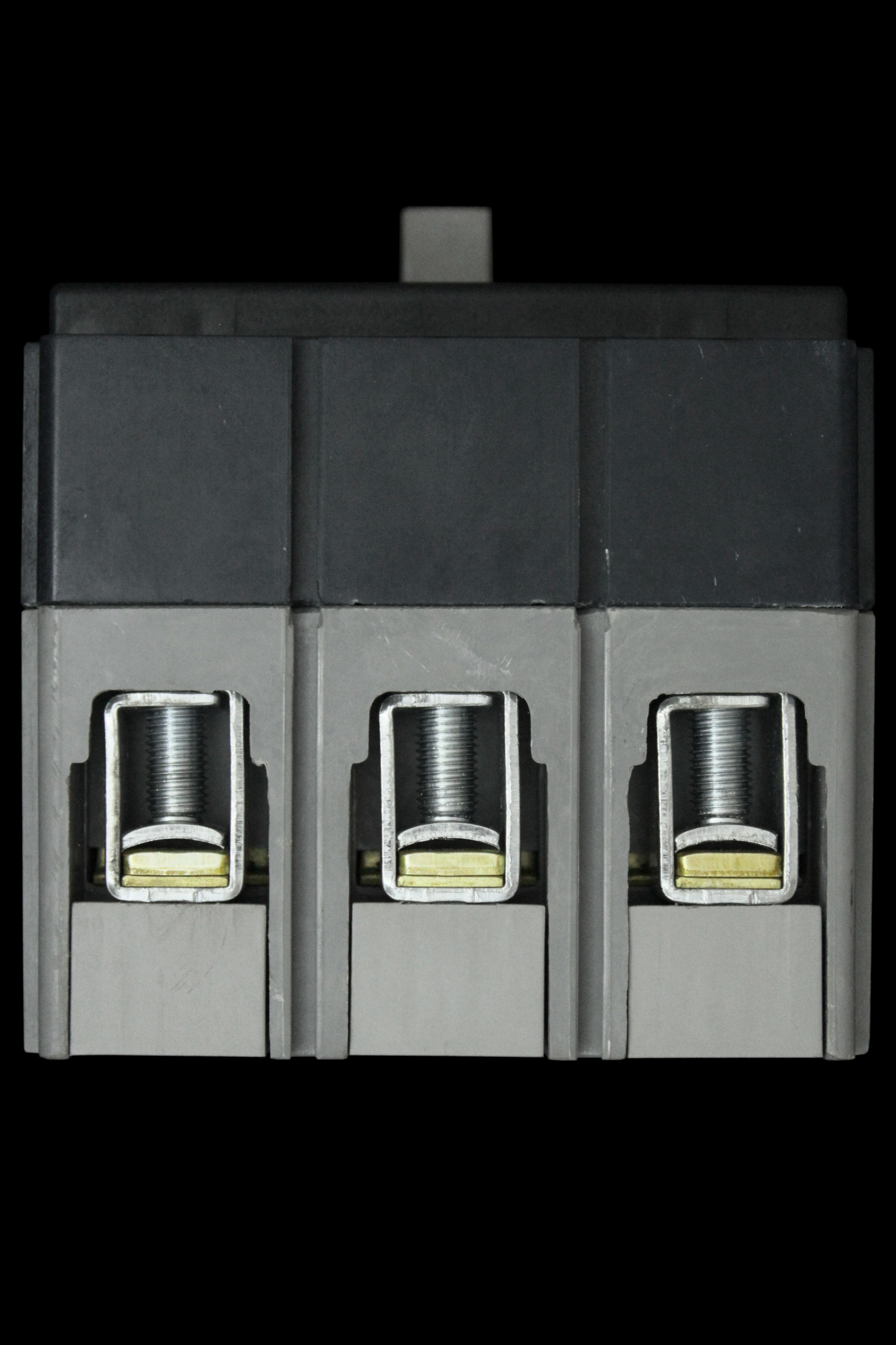 PROTEUS 100 AMP 35kA TRIPLE POLE MCCB F31