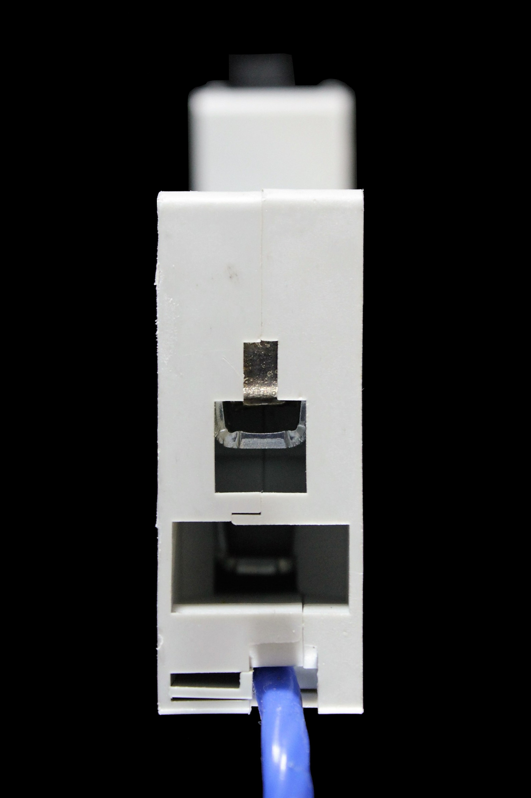 EATON 20 AMP CURVE B 6kA 30mA RCBO TYPE AC EAD20BH30