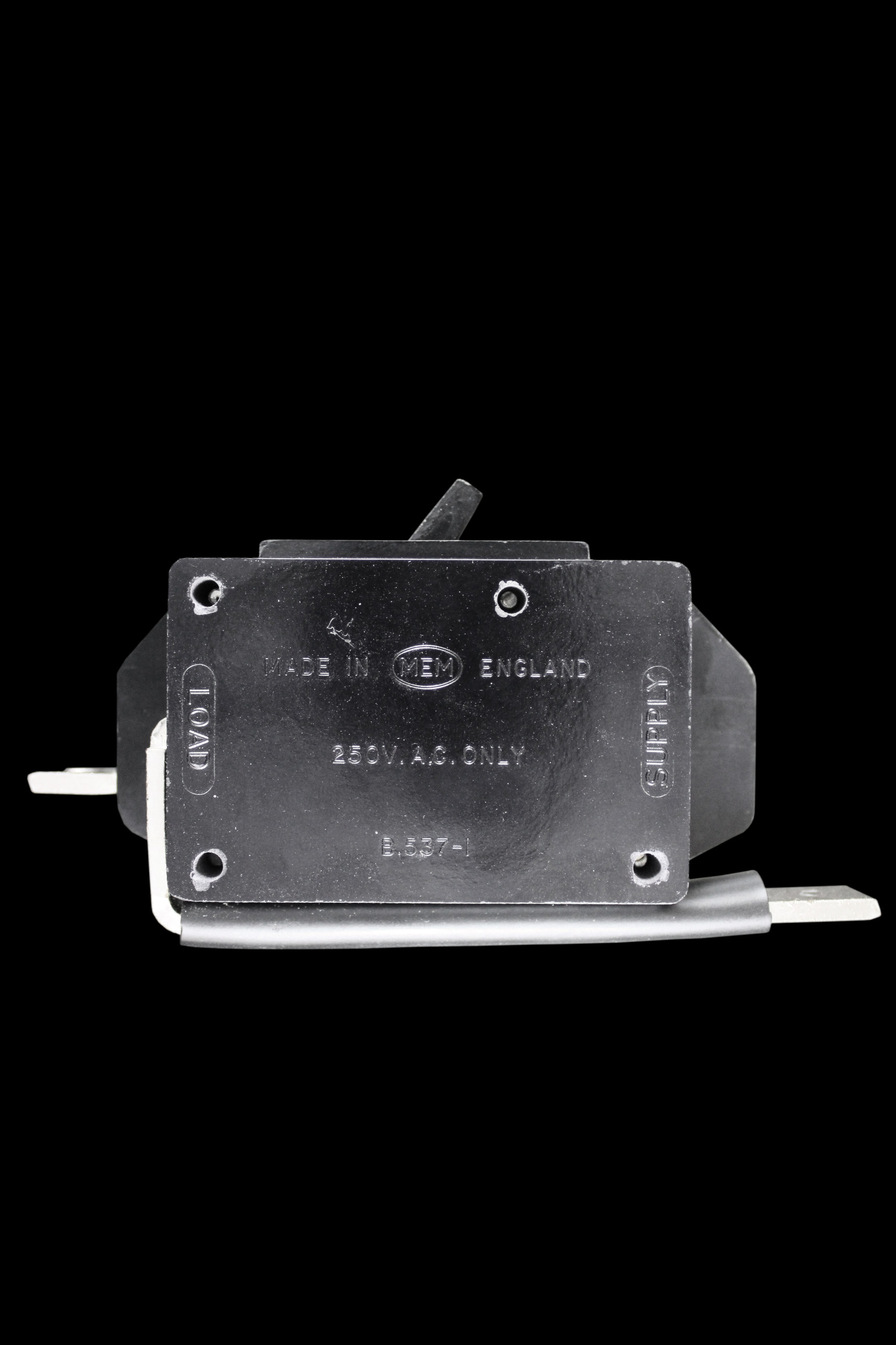 MEM 100 AMP DOUBLE POLE MAIN SWITCH DISCONNECTOR