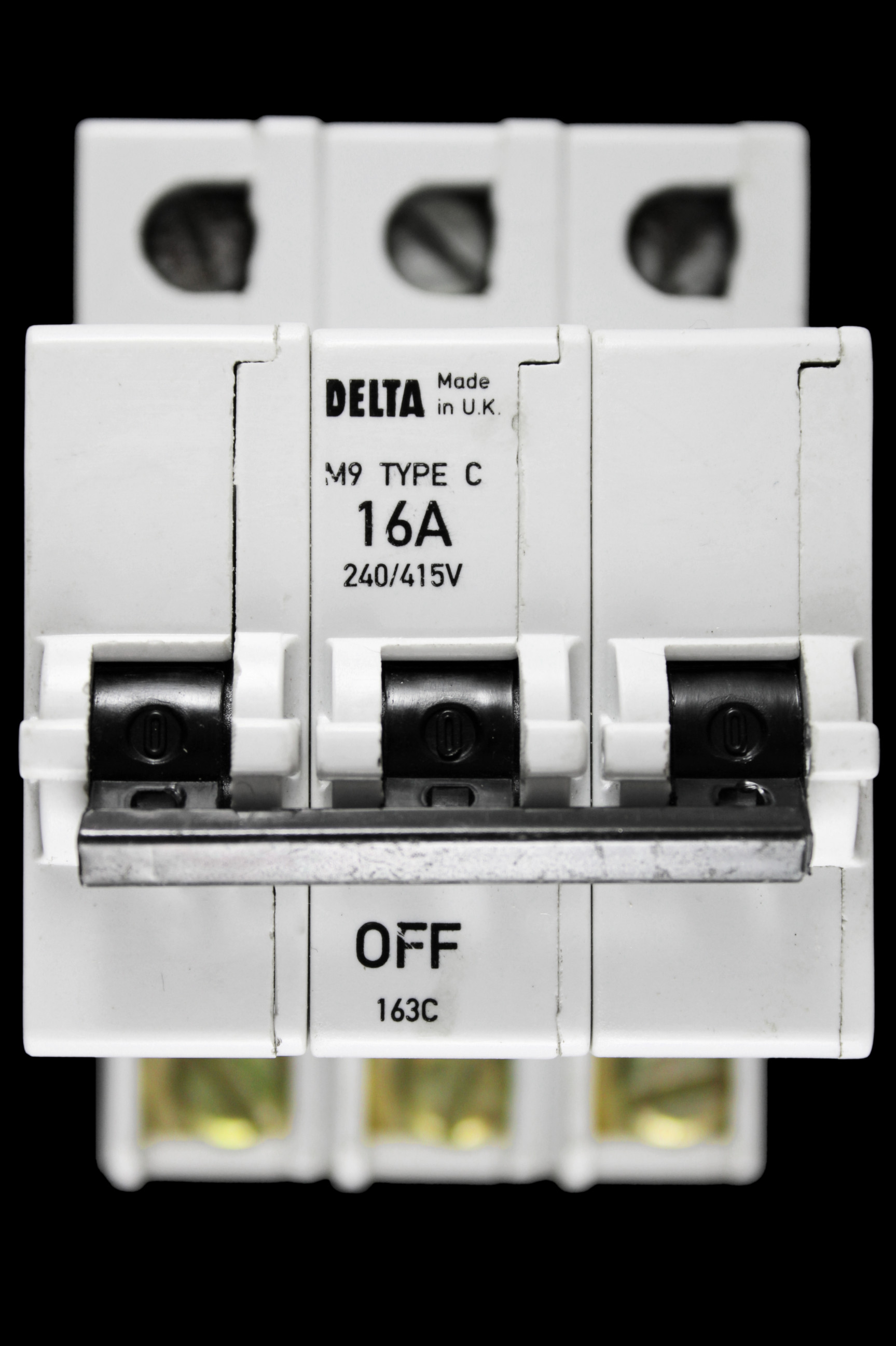 DELTA 16 AMP CURVE C M9 TRIPLE POLE MCB CIRCUIT BREAKER 163C