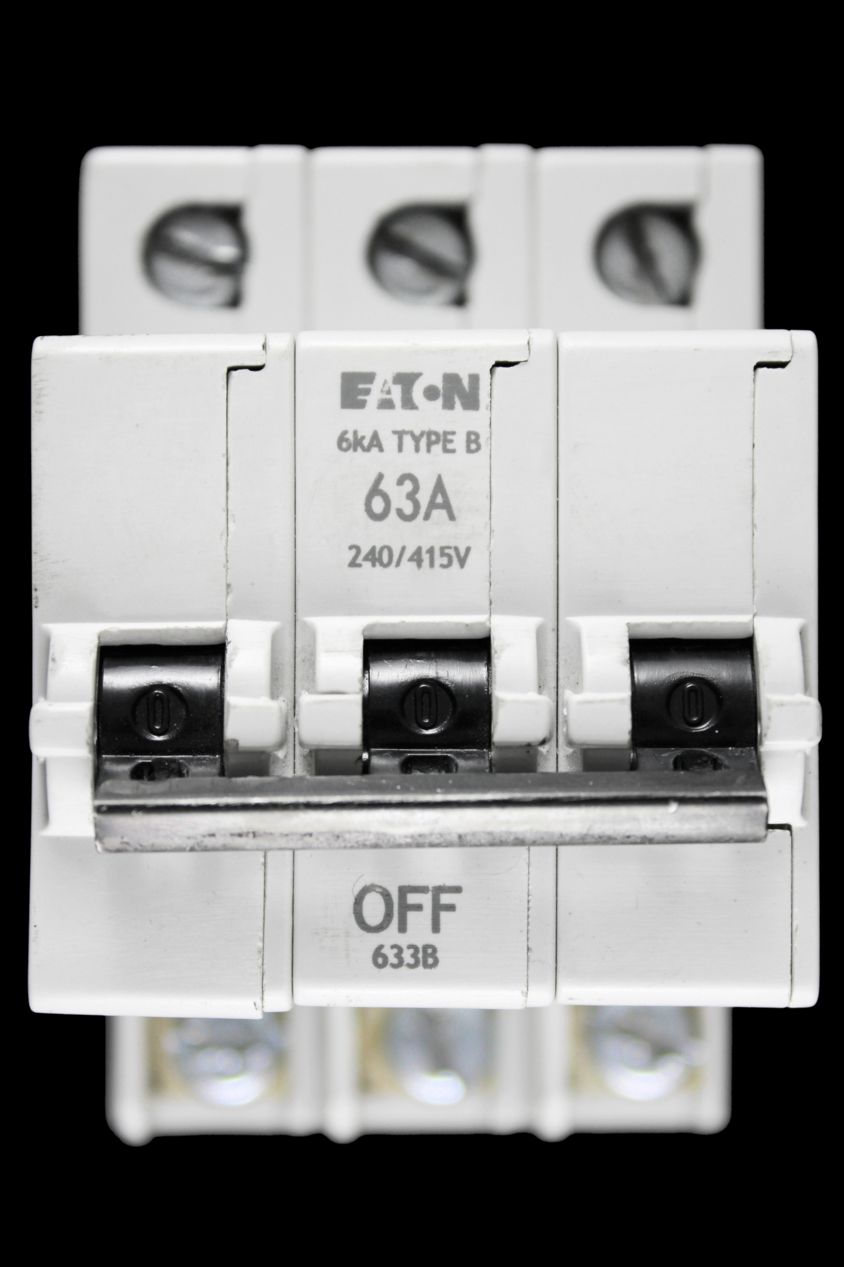 EATON 63 AMP CURVE B 6kA TRIPLE POLE MCB CIRCUIT BREAKER 633B