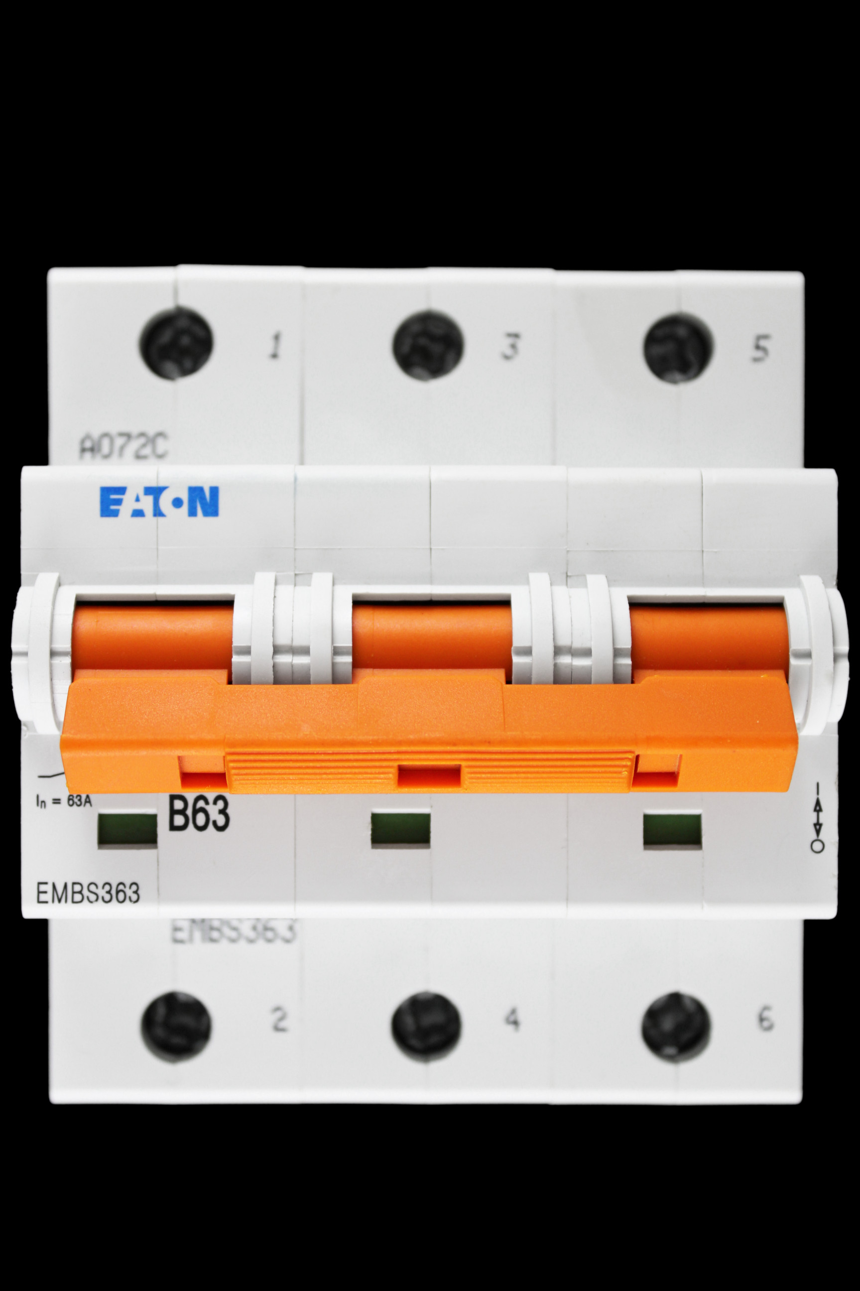 EATON 63 AMP CURVE B 20kA TRIPLE POLE MCB CIRCUIT BREAKER EMBS363