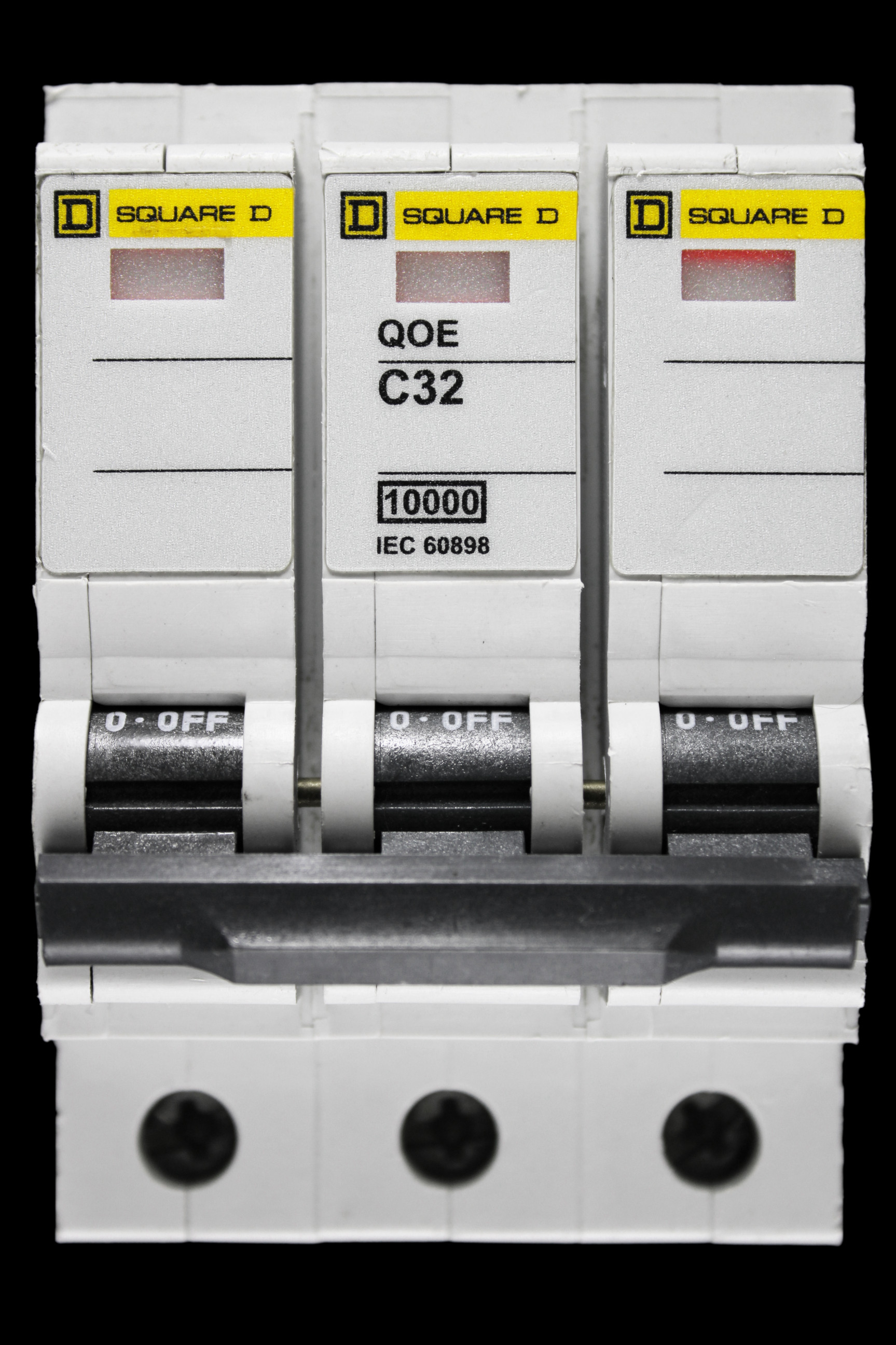 SQUARE D 32 AMP CURVE C 10kA TRIPLE POLE MCB CIRCUIT BREAKER QOE QO332EC10