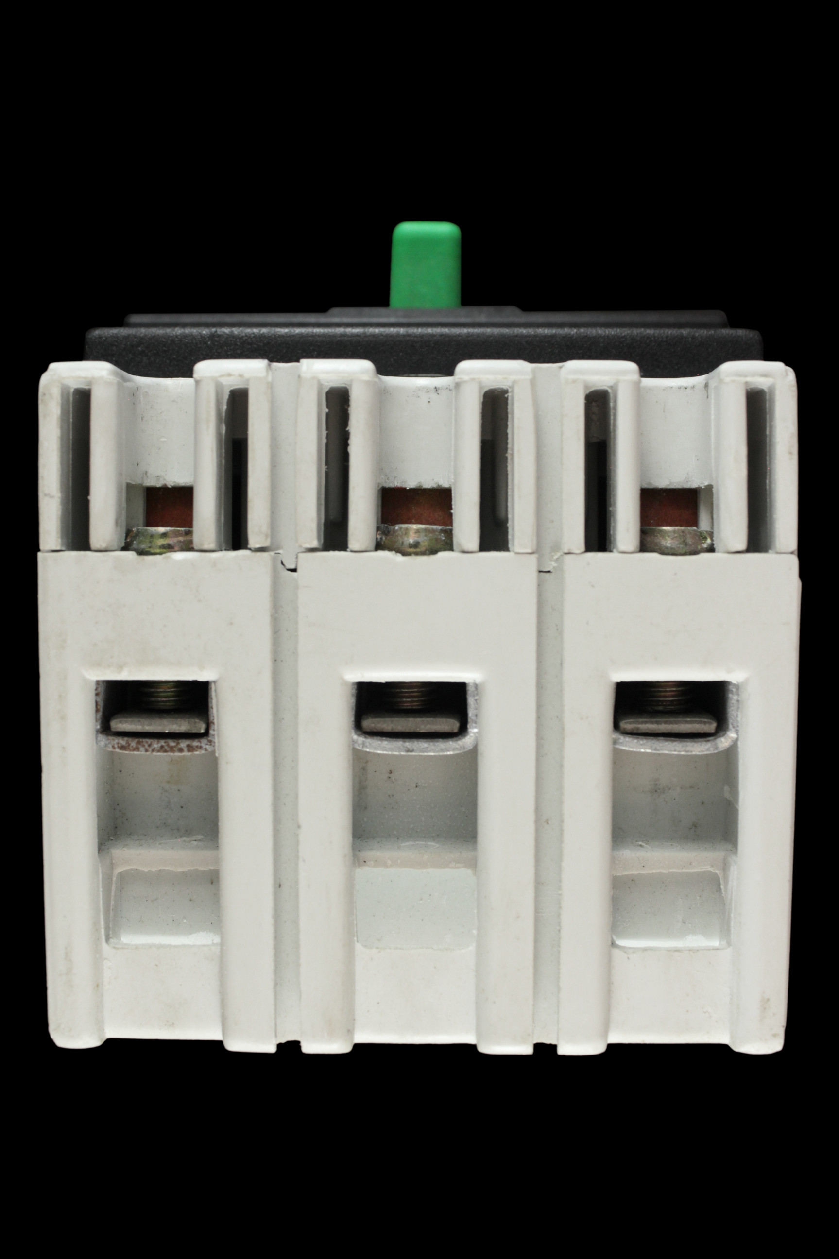 WYLEX 100 AMP 25kA TRIPLE POLE MCCB NHGPCB1003