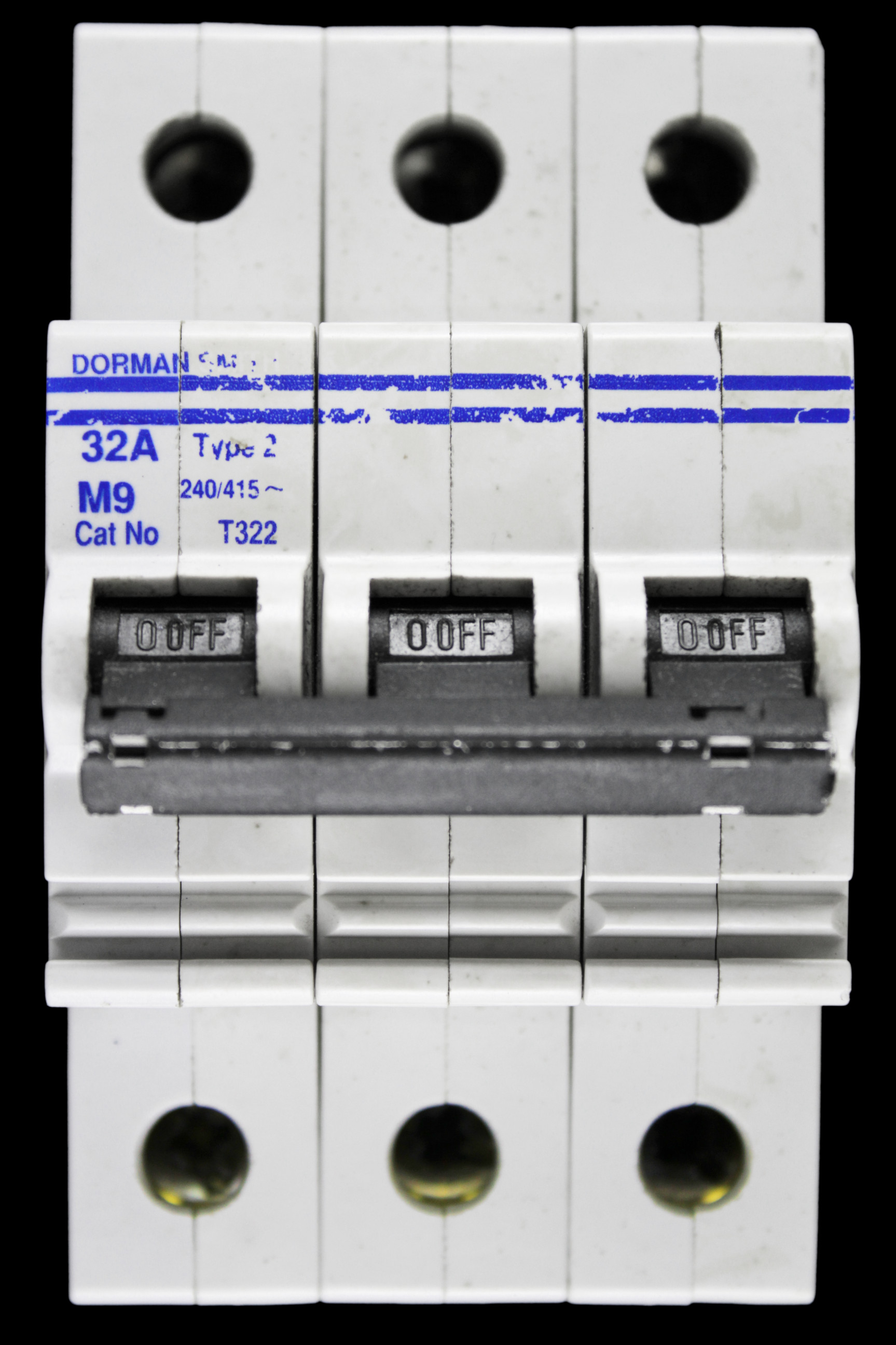 DORMAN SMITH 32 AMP TYPE 2 M9 TRIPLE POLE MCB CIRCUIT BREAKER T322