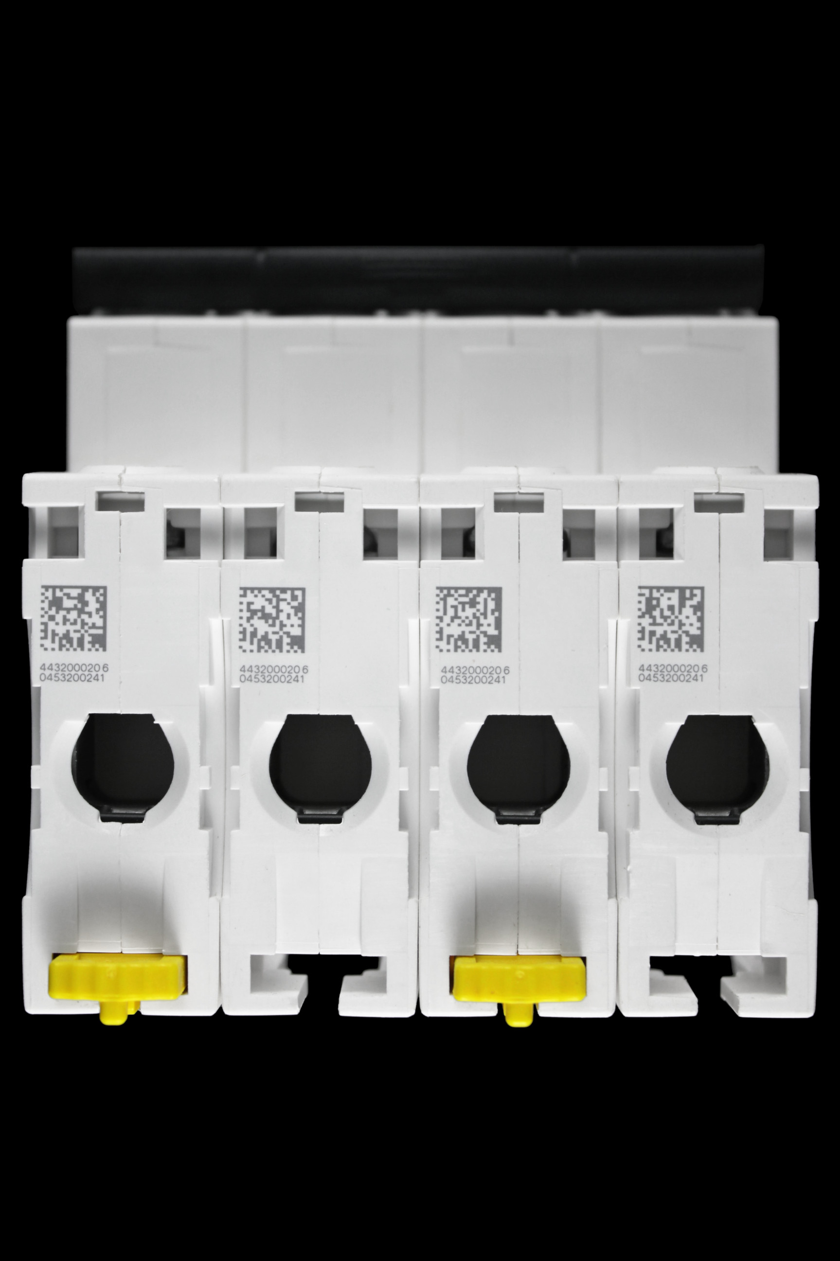 SCHNEIDER 32 AMP CURVE C 10kA FOUR POLE MCB CIRCUIT BREAKER IC60H A9F54432