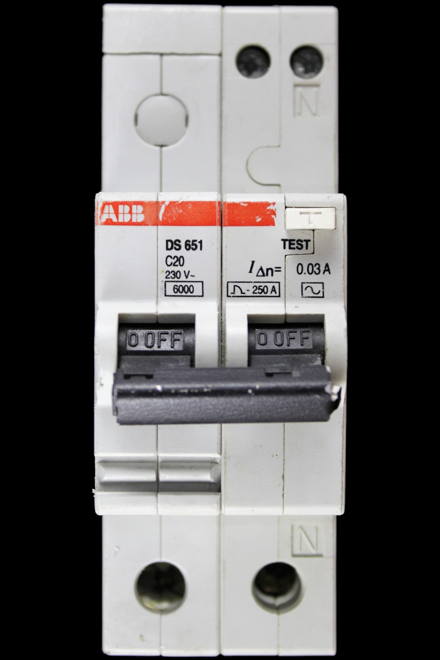 ABB 20 AMP CURVE C 6kA 30mA DOUBLE POLE RCBO TYPE AC DS651