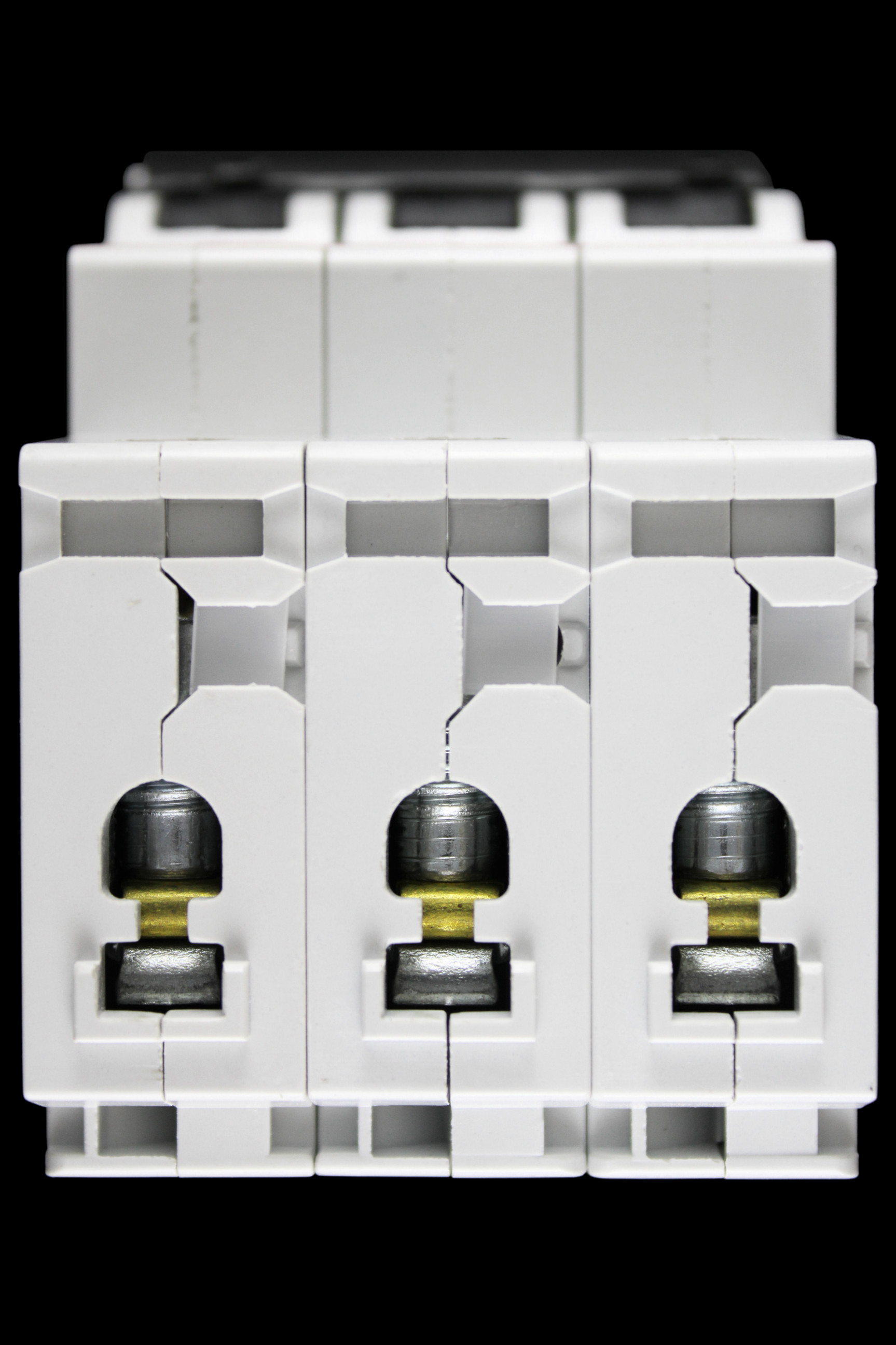 ABB 20 AMP CURVE C 10kA TRIPLE POLE MCB CIRCUIT BREAKER S203M 2CDS273001R0204