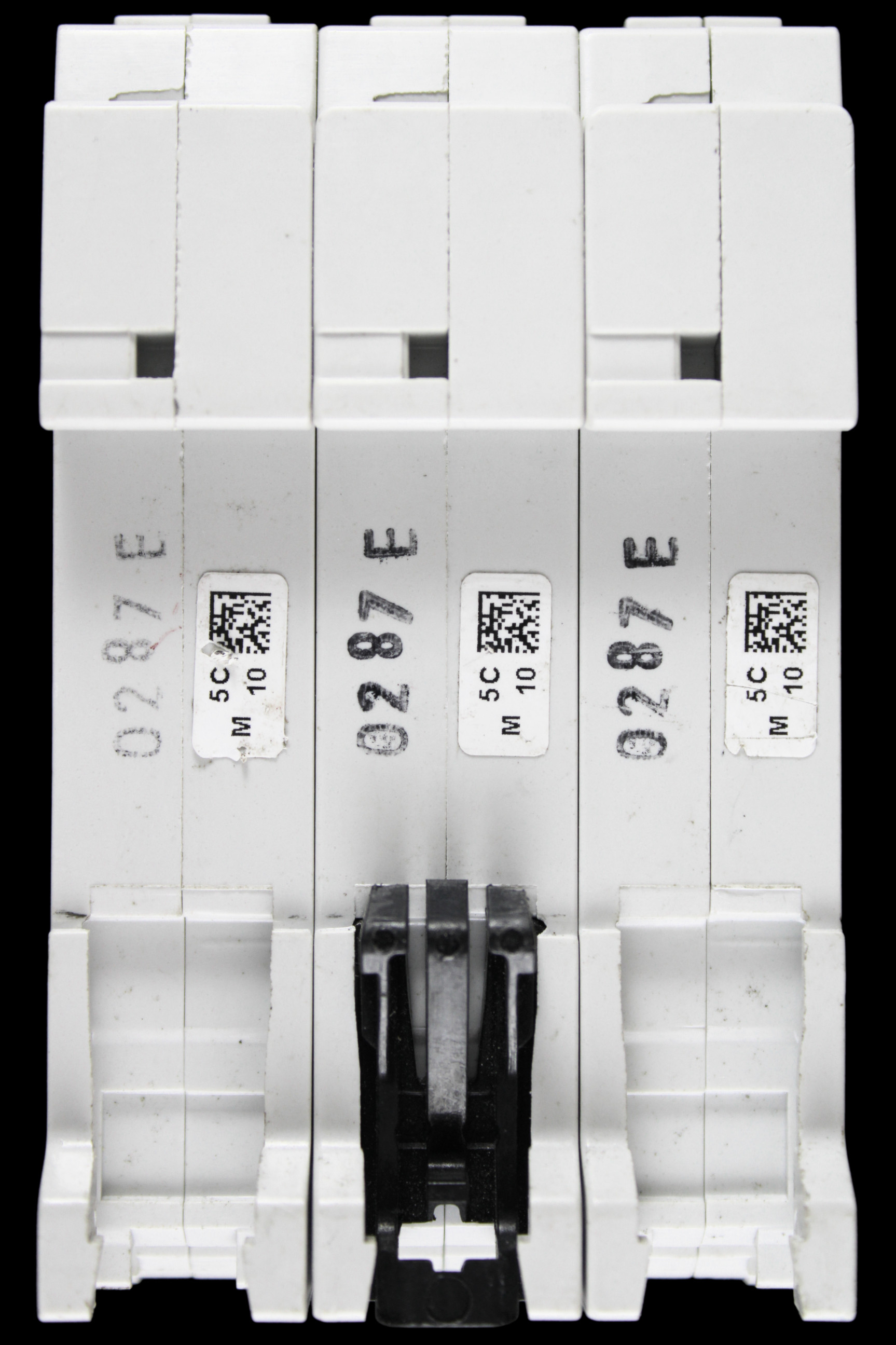 ABB 10 AMP CURVE C 6kA TRIPLE POLE MCB CIRCUIT BREAKER 2CDS253001R0104 S203