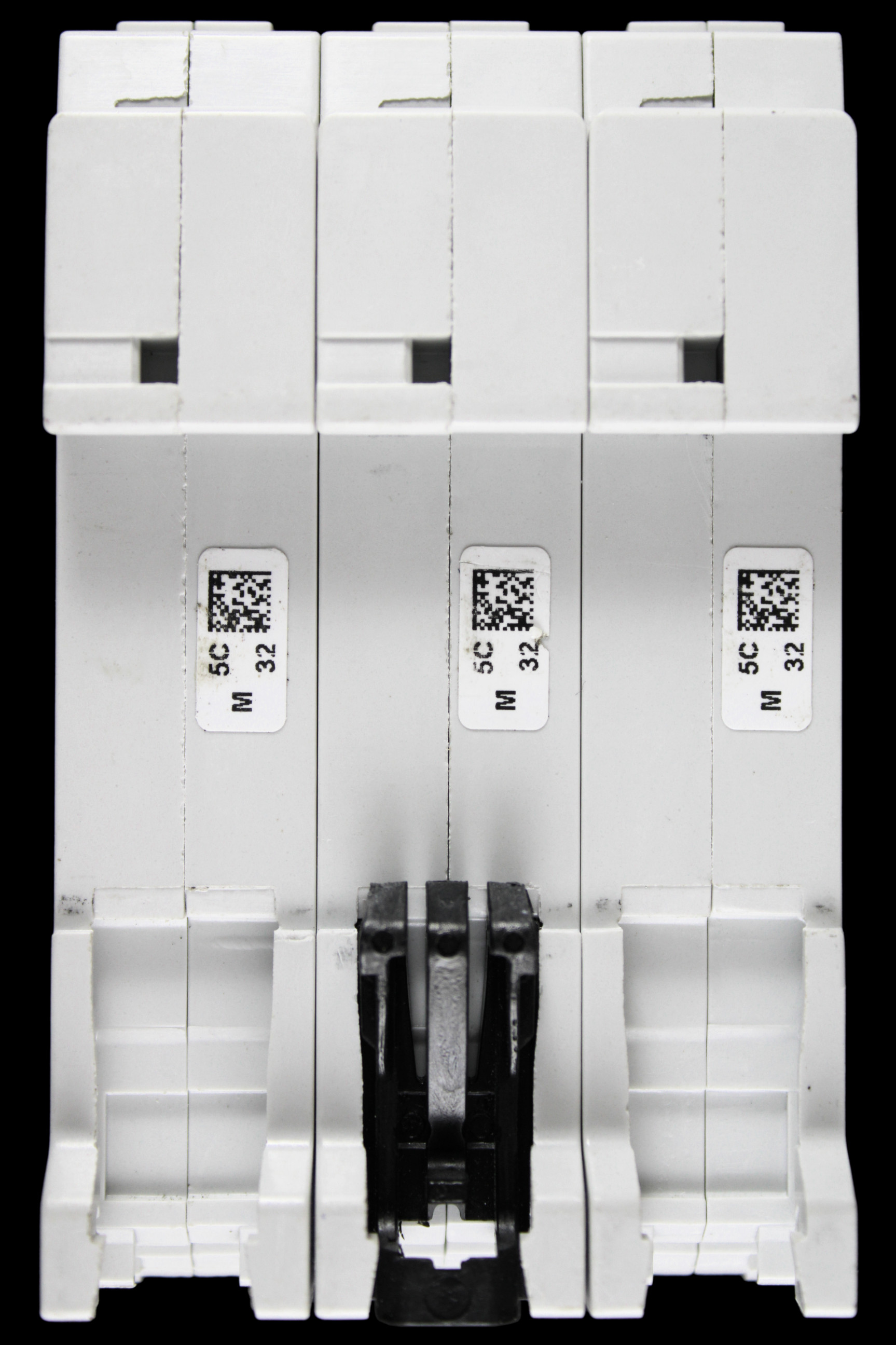 ABB 32 AMP CURVE C 6kA TRIPLE POLE MCB CIRCUIT BREAKER 2CDS253001R0324 S203