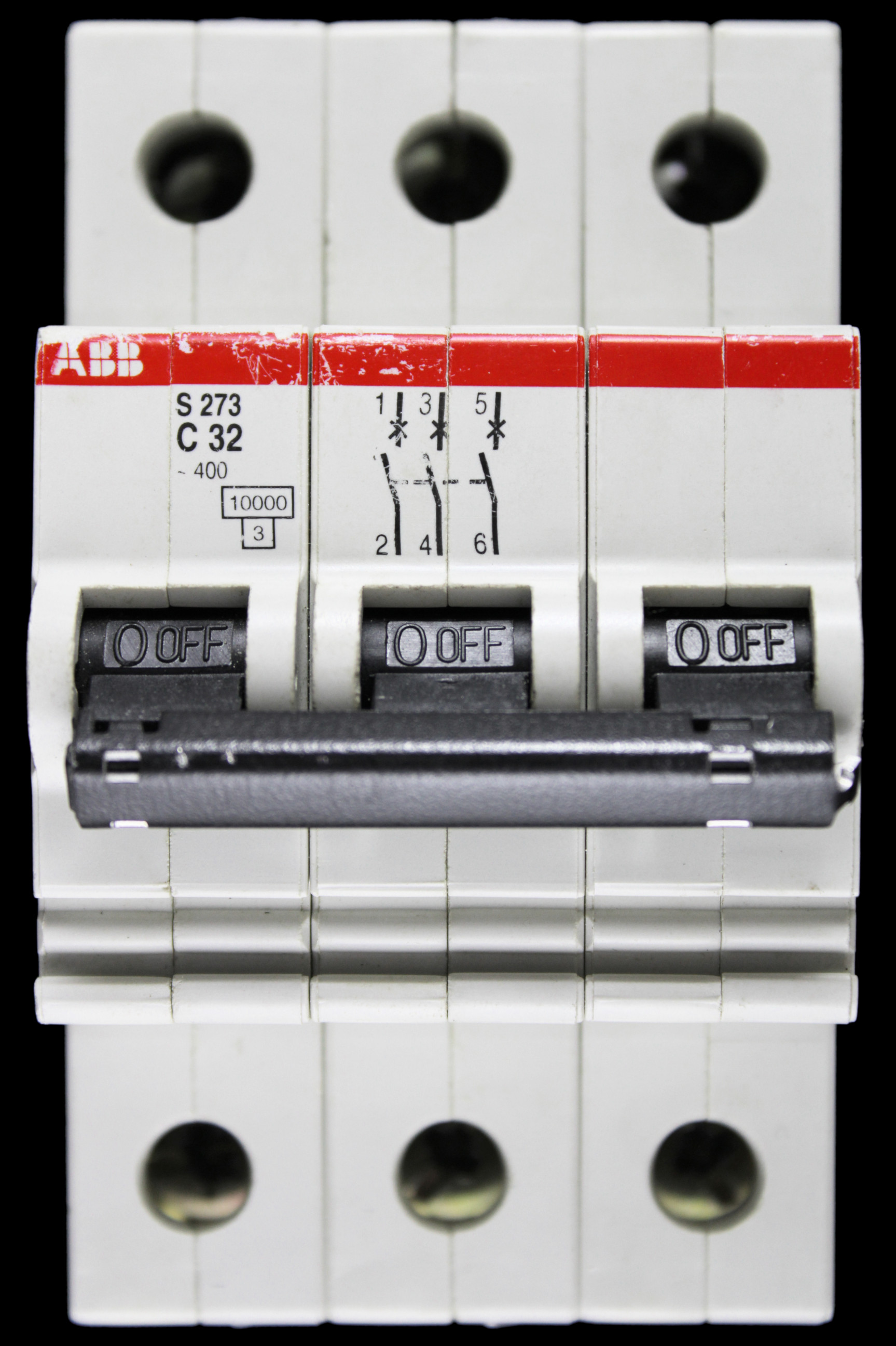 ABB 32 AMP CURVE C 10kA TRIPLE POLE MCB CIRCUIT BREAKER S273