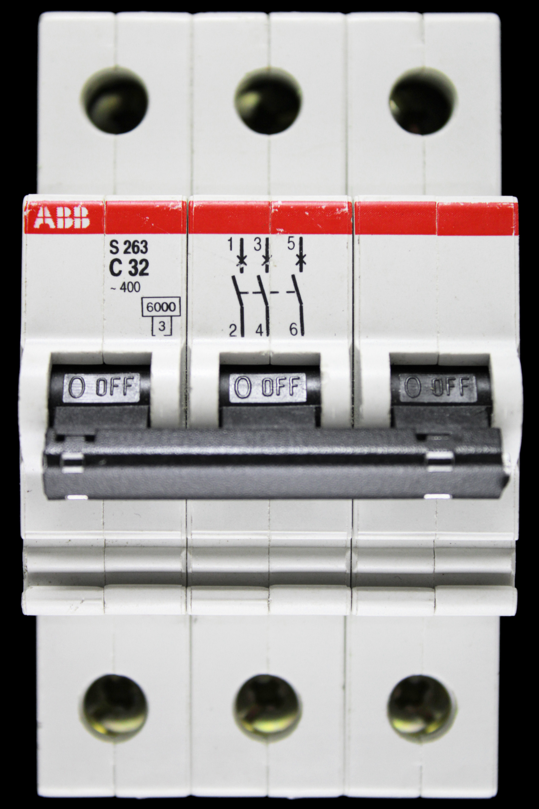 ABB 32 AMP CURVE C 6kA TRIPLE POLE MCB CIRCUIT BREAKER S263