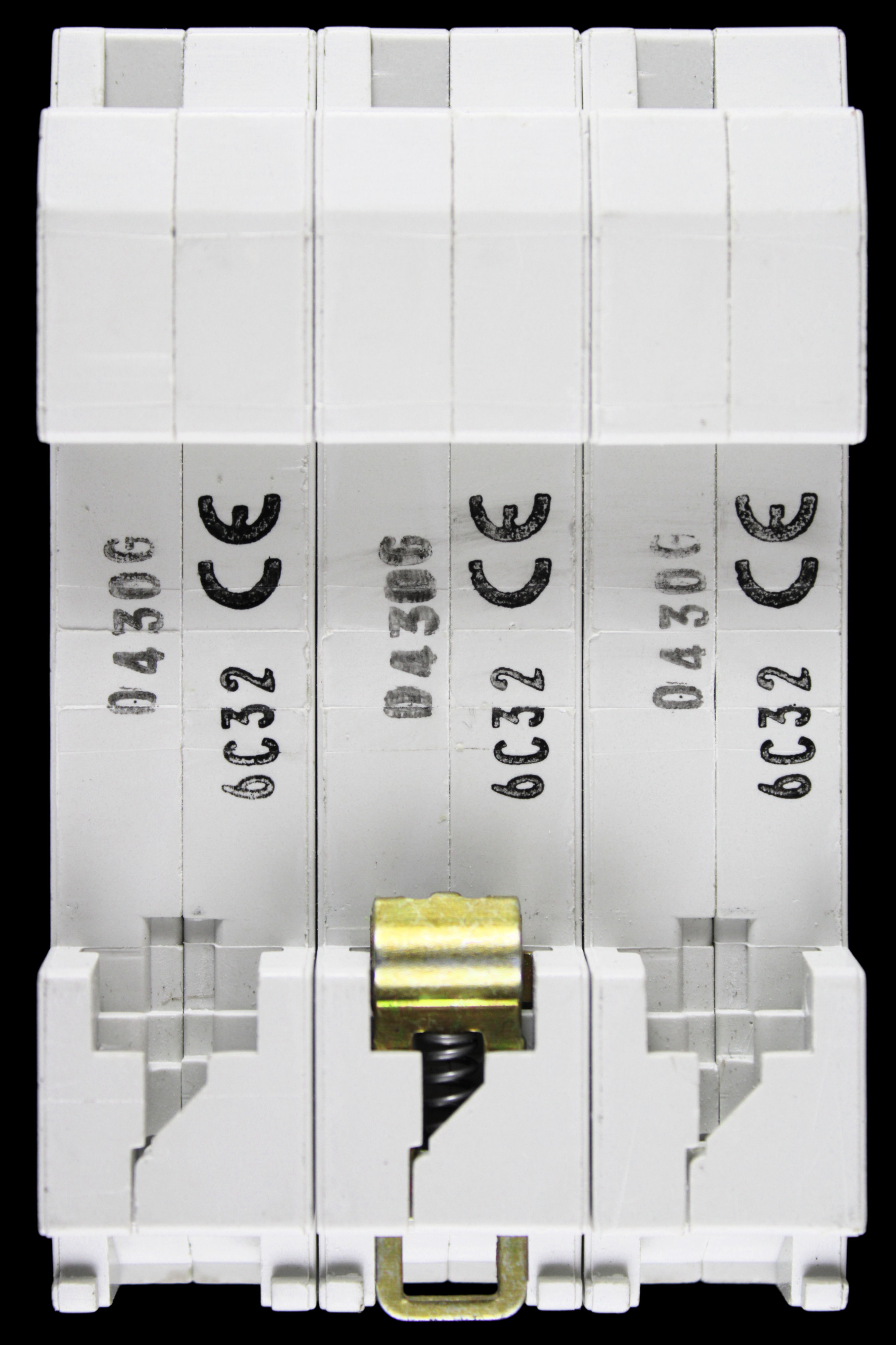 ABB 32 AMP CURVE C 6kA TRIPLE POLE MCB CIRCUIT BREAKER S263