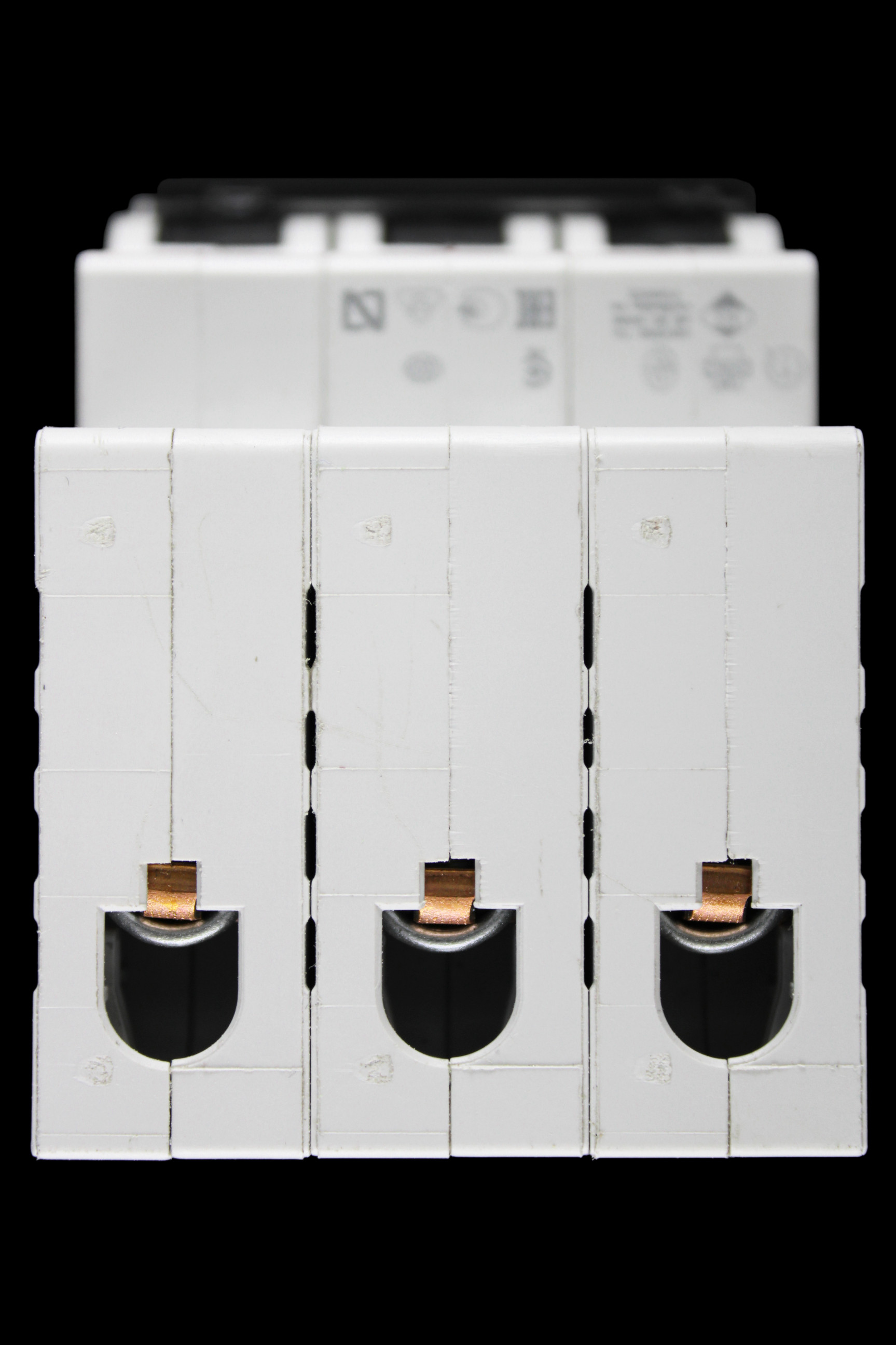 ABB 16 AMP CURVE C 6kA TRIPLE POLE MCB CIRCUIT BREAKER SH203 2CDS213001R0164
