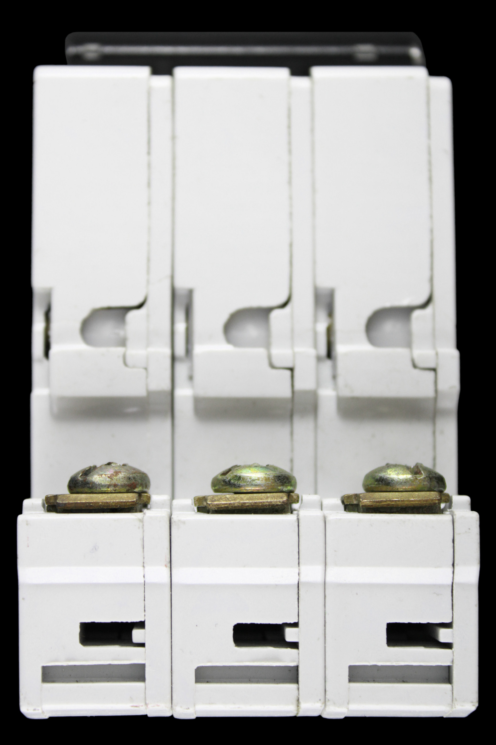 ABB 20 AMP CURVE B TRIPLE POLE MCB CIRCUIT BREAKER S213