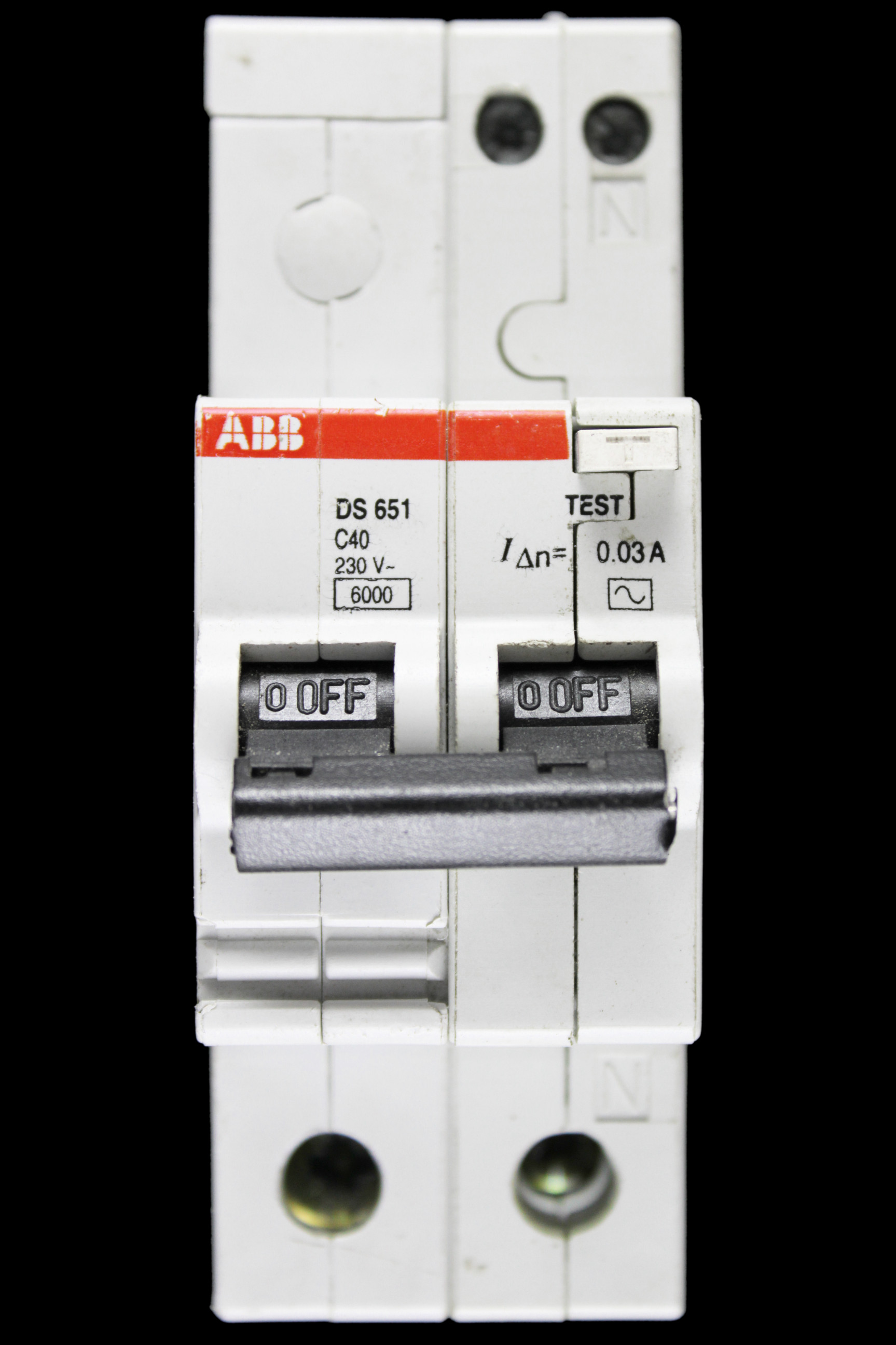 ABB 40 AMP CURVE C 6kA 30mA DOUBLE POLE RCBO TYPE AC DS651