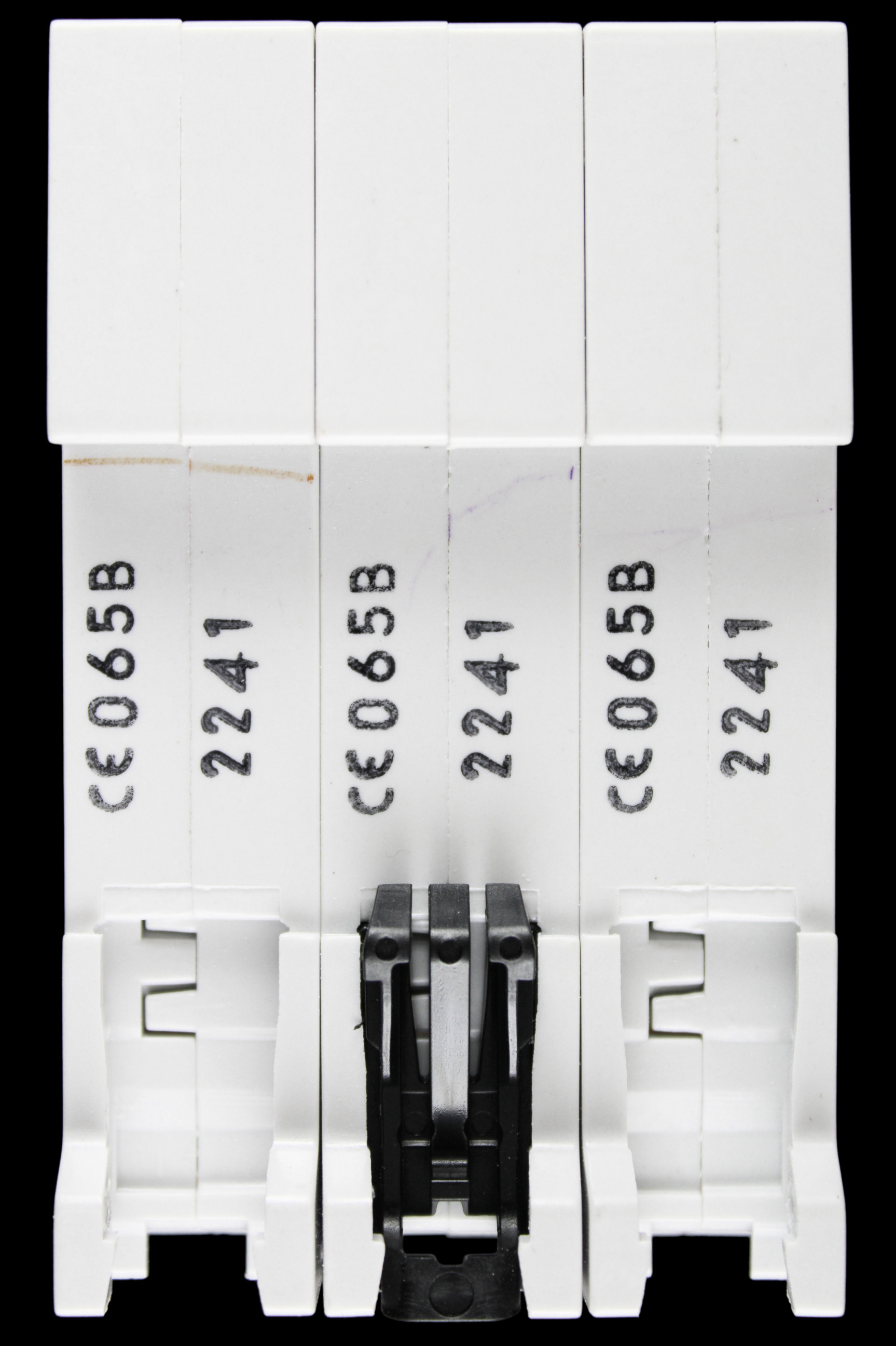 ABB 125 AMP TRIPLE POLE MAIN SWITCH E203-125A 2CDE283001R0125