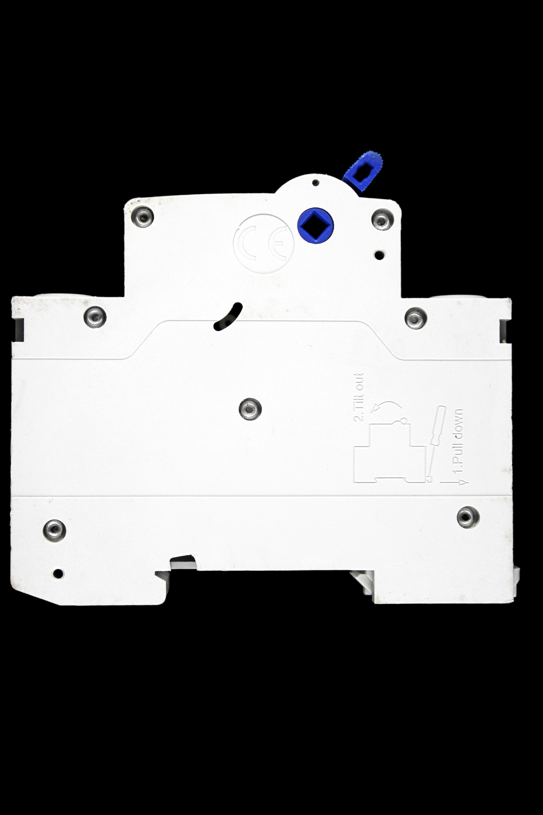 AED 32 AMP CURVE B 6kA MCB CIRCUIT BREAKER VB12-63