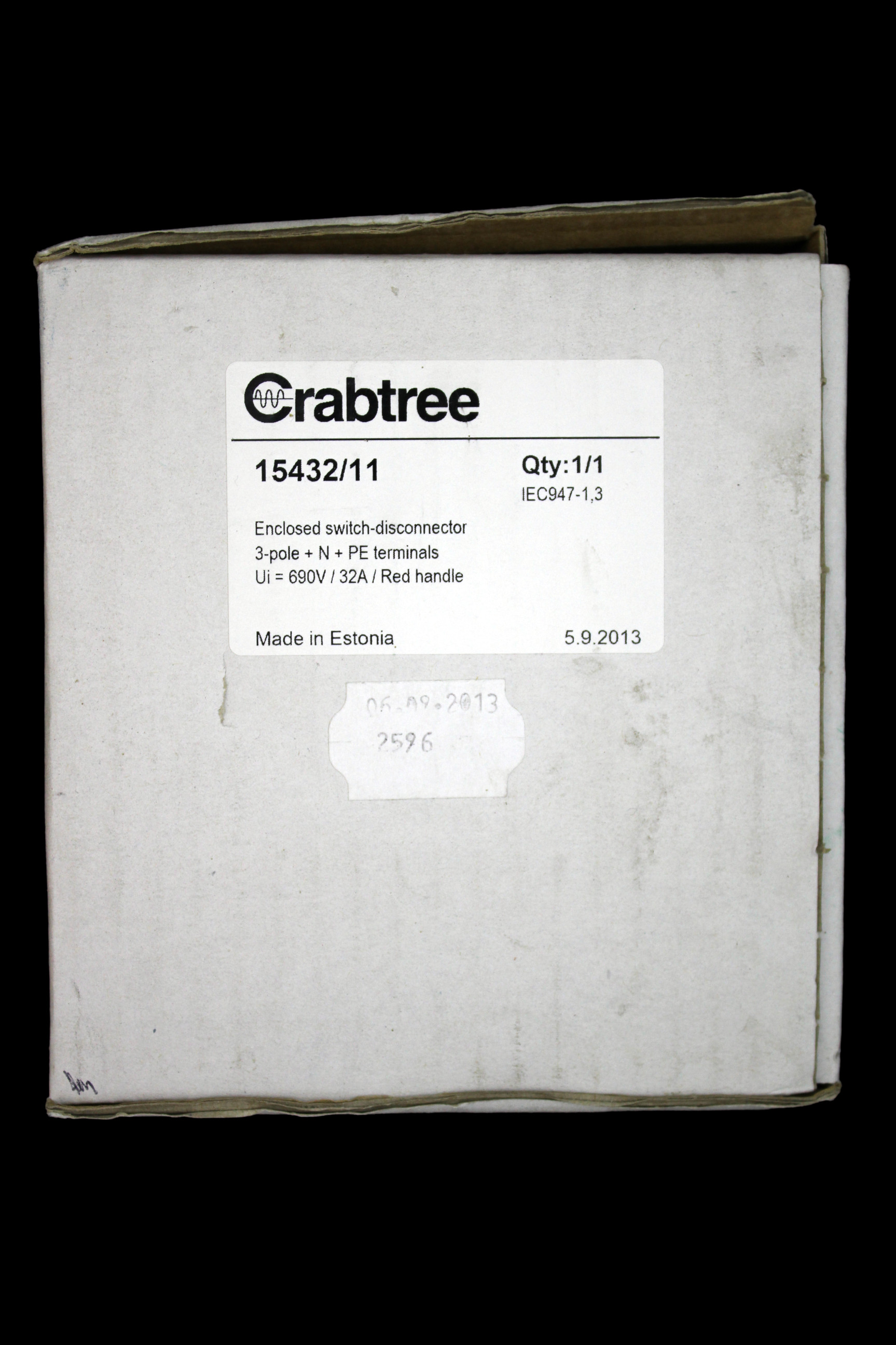 CRABTREE 32 ENCLOSED SWITCH DISCONNECTOR TRIPLE POLE + N + PE IP65 15432/11