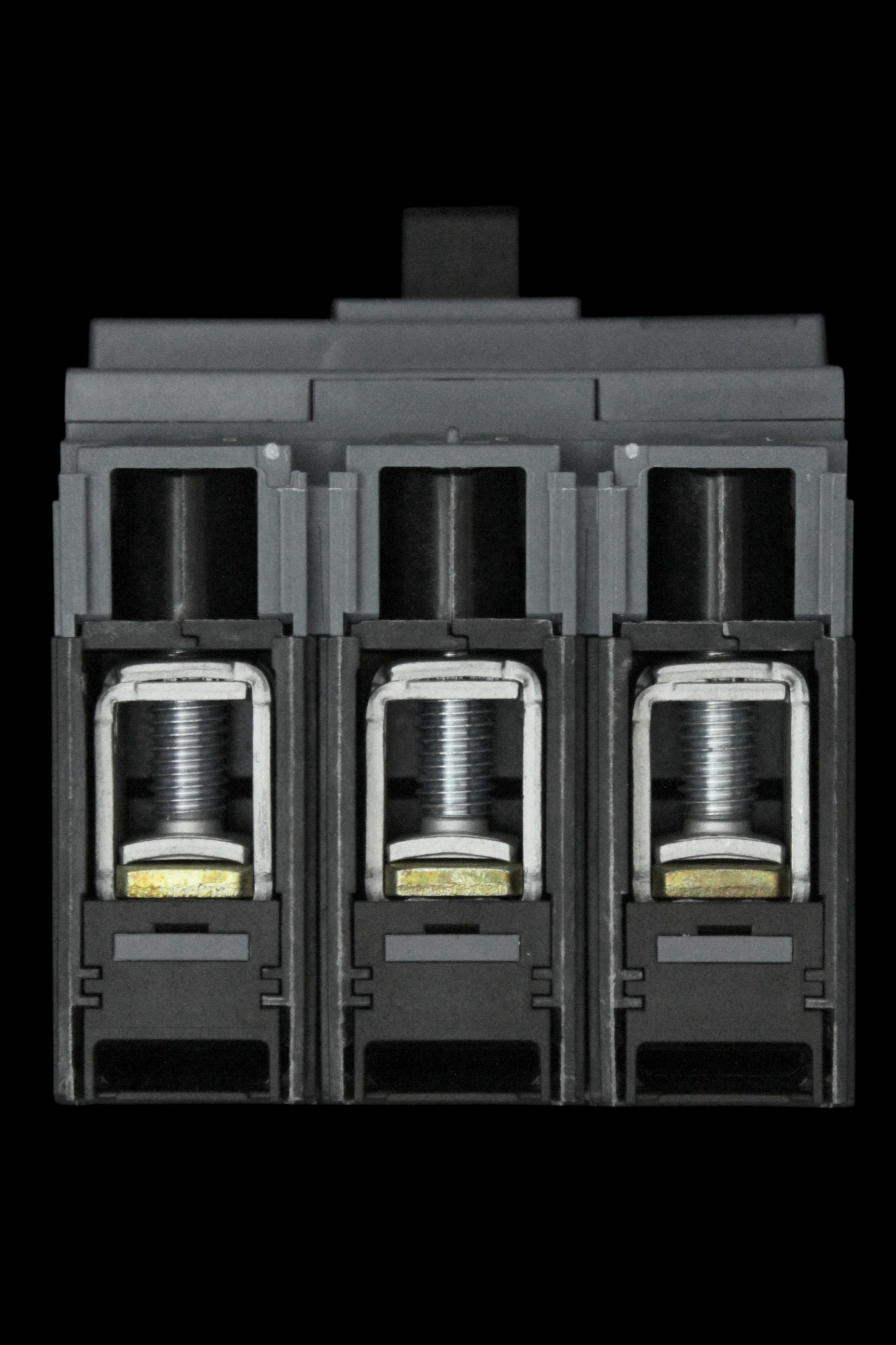 CRABTREE 80 AMP 25kA TRIPLE POLE MCCB 7PBVN380