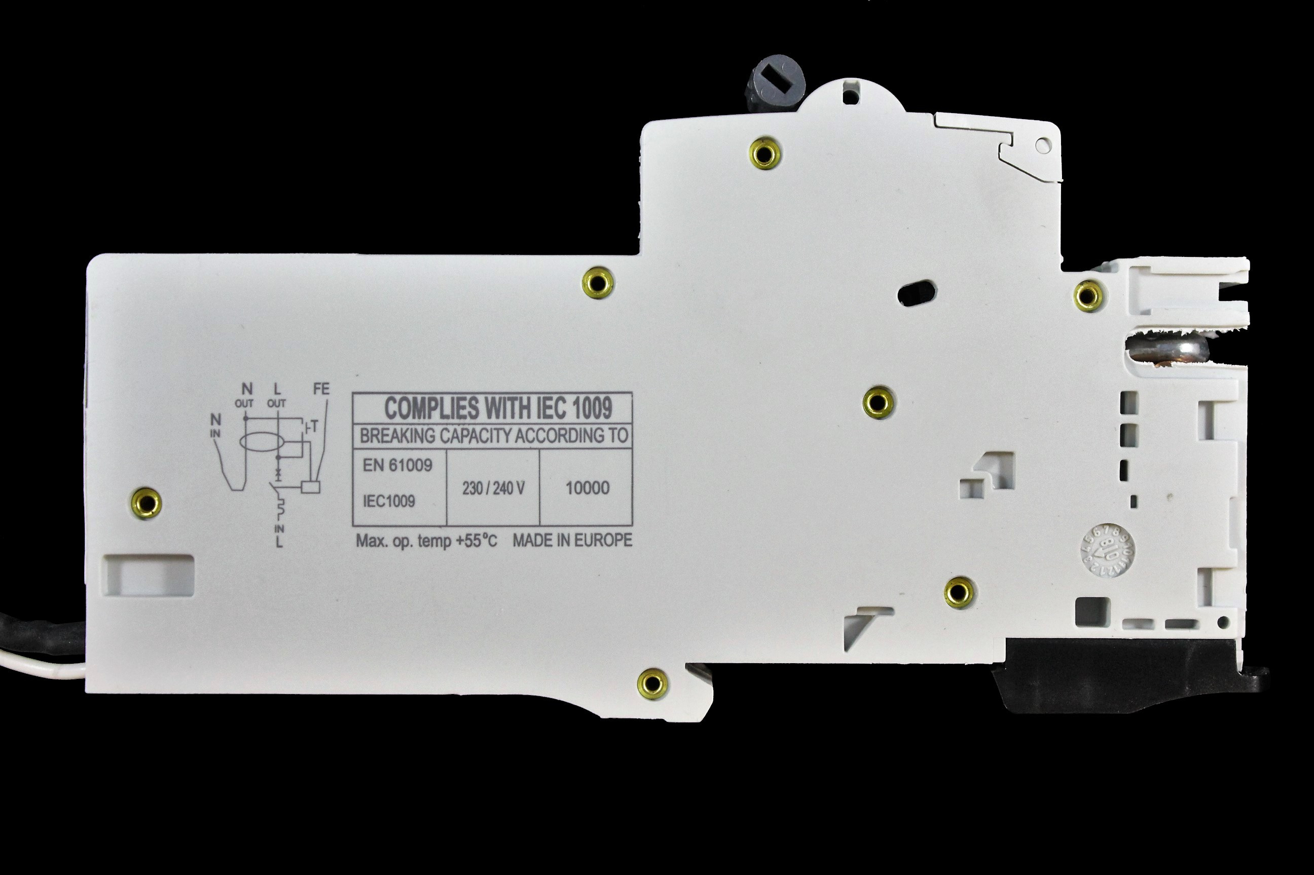 DORMAN SMITH 32 AMP CURVE C 10kA 30mA RCBO TYPE A AR1C3230