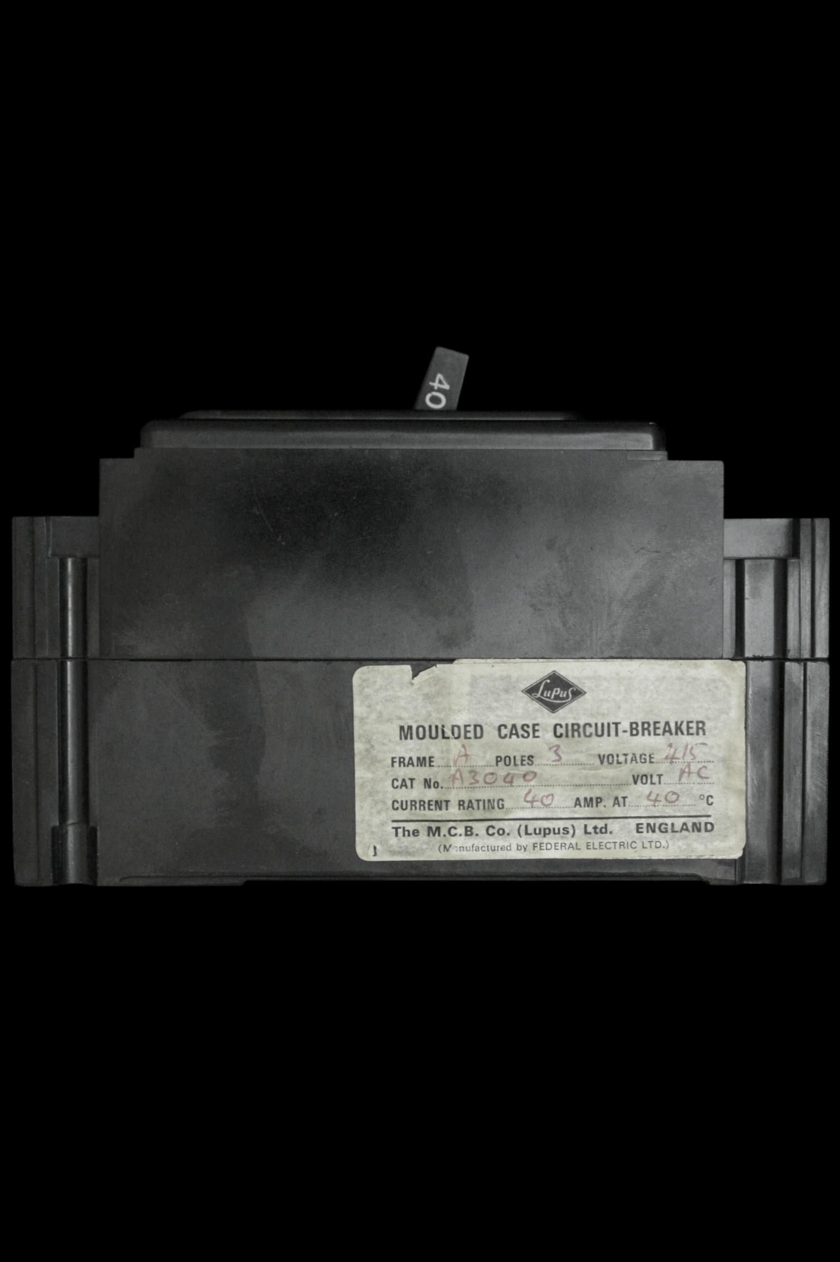 LUPUS 40 AMP TRIPLE POLE MCCB A3040