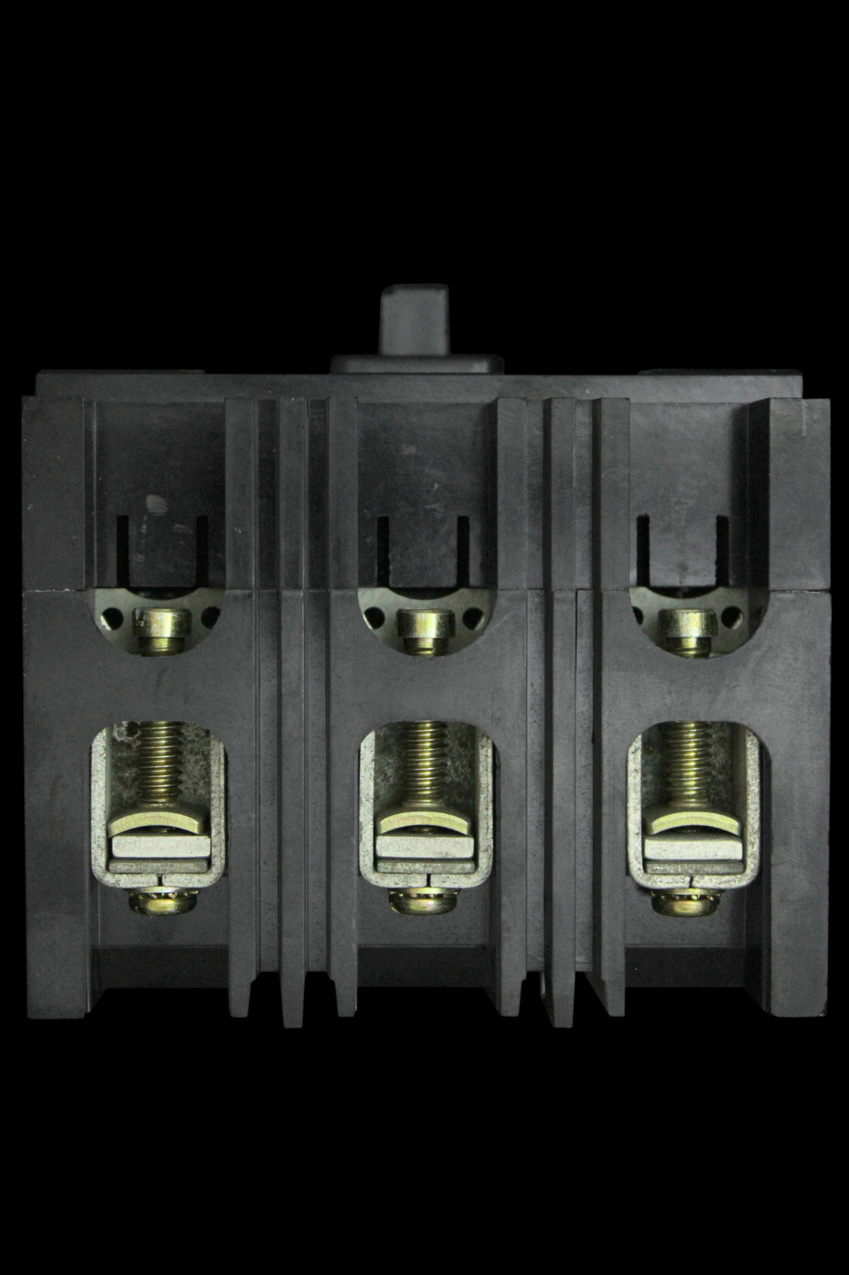 WESTINGHOUSE 30 AMP 14kA TRIPLE POLE MCCB EHB