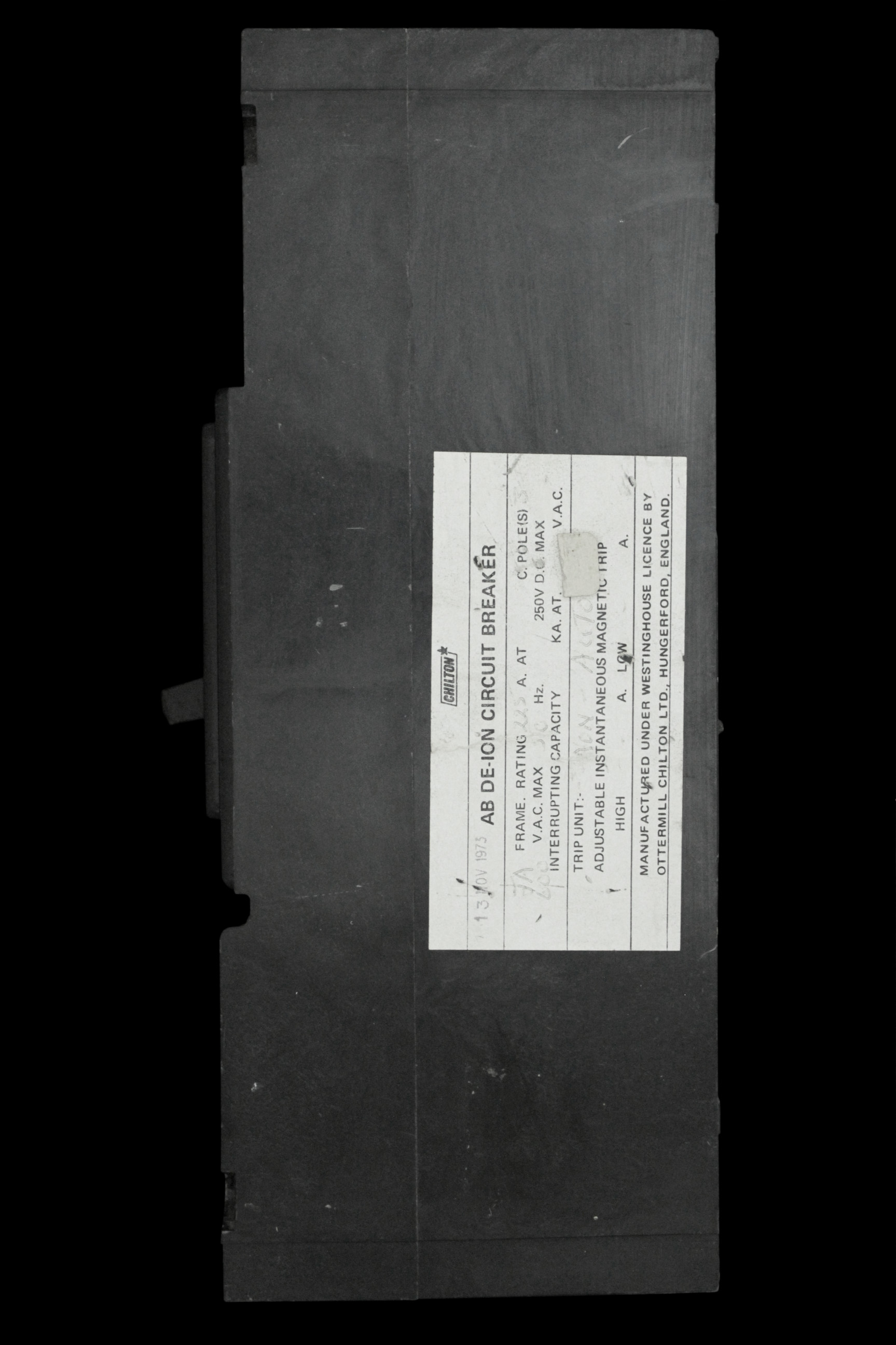 CHILTON 225 AMP TRIPLE POLE NON AUTO MCCB TYPE JA