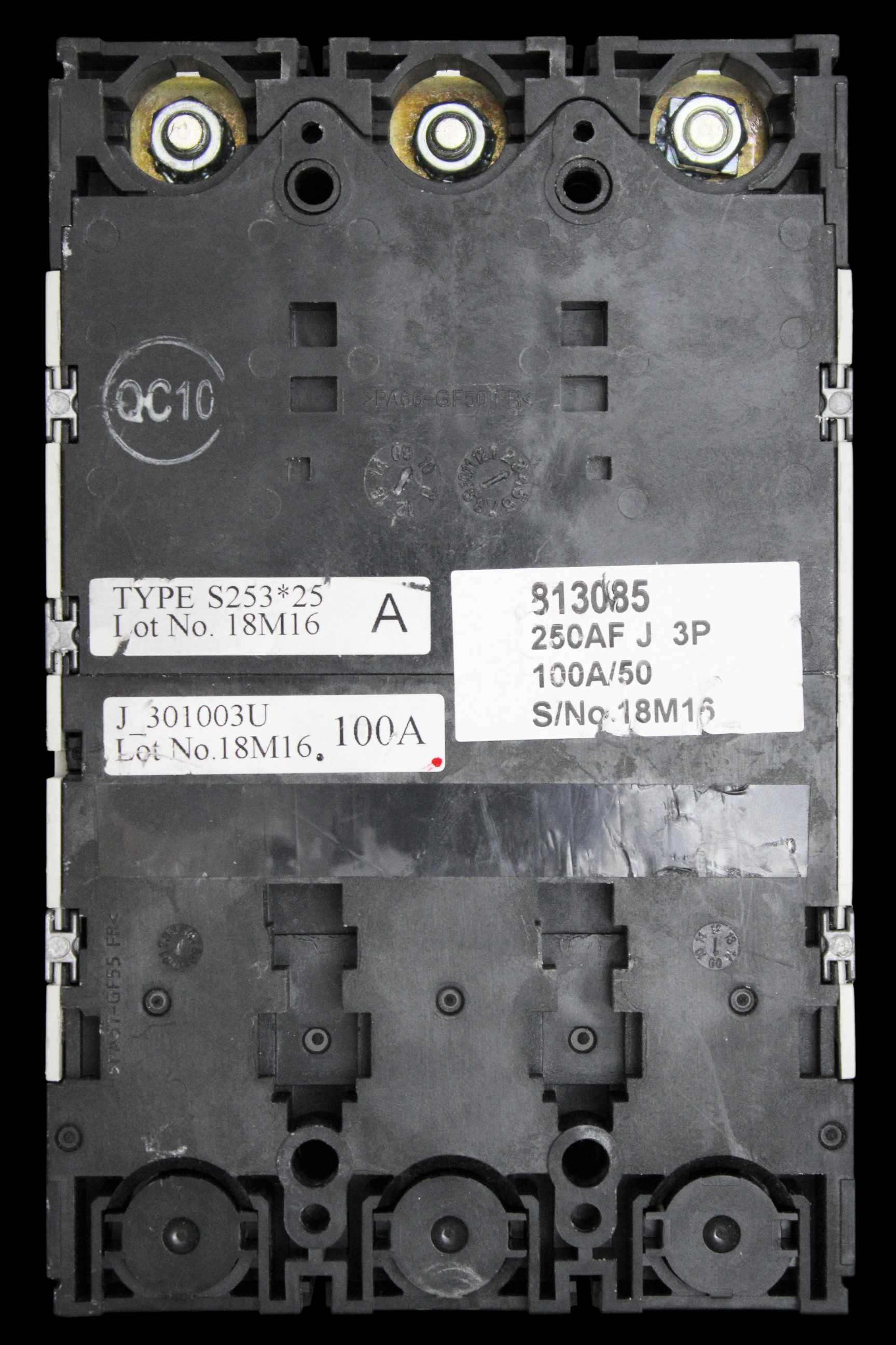 DORMAN SMITH 100 AMP 65kA TRIPLE POLE MCCB LOADLINE YA3J3P100T