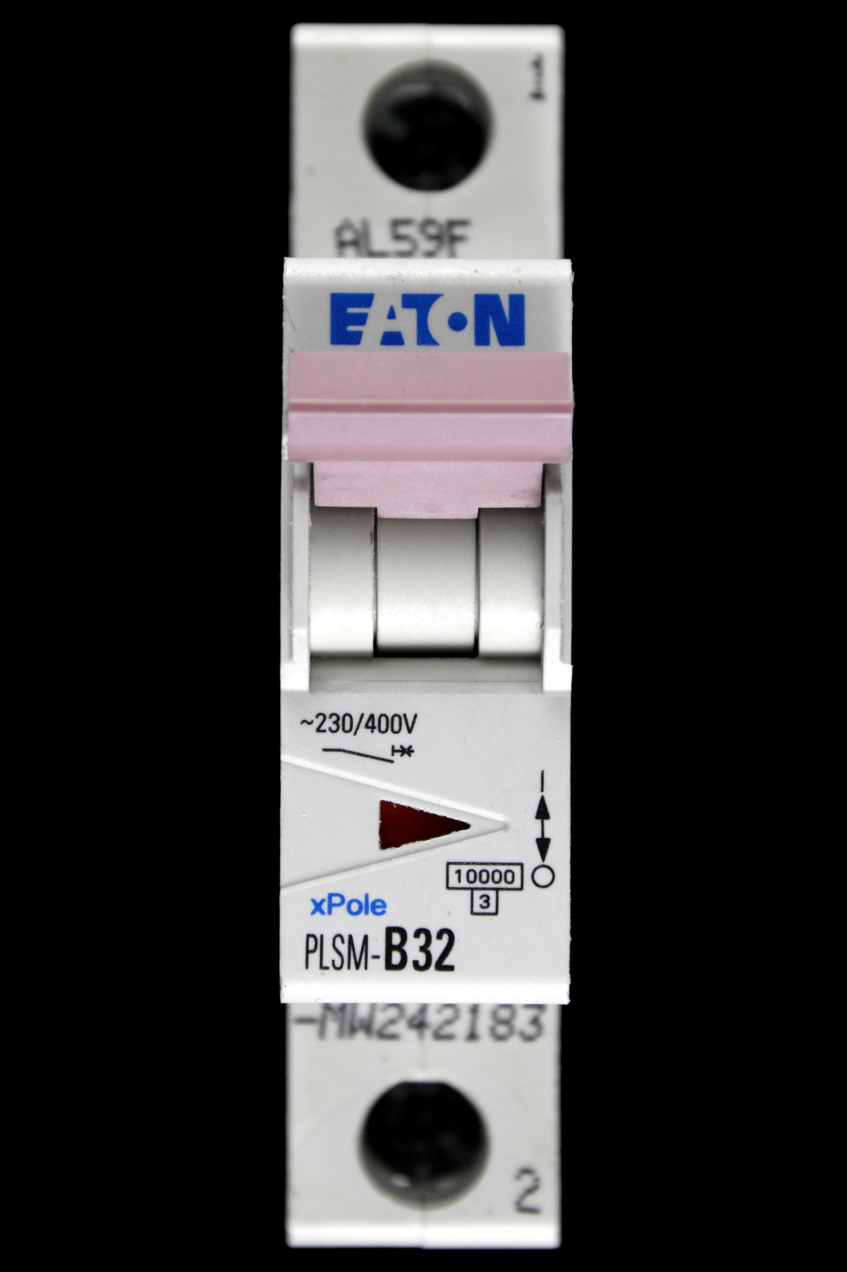 EATON 32 AMP CURVE B 10kA MCB CIRCUIT BREAKER XPOLE PLSM-B32-MW