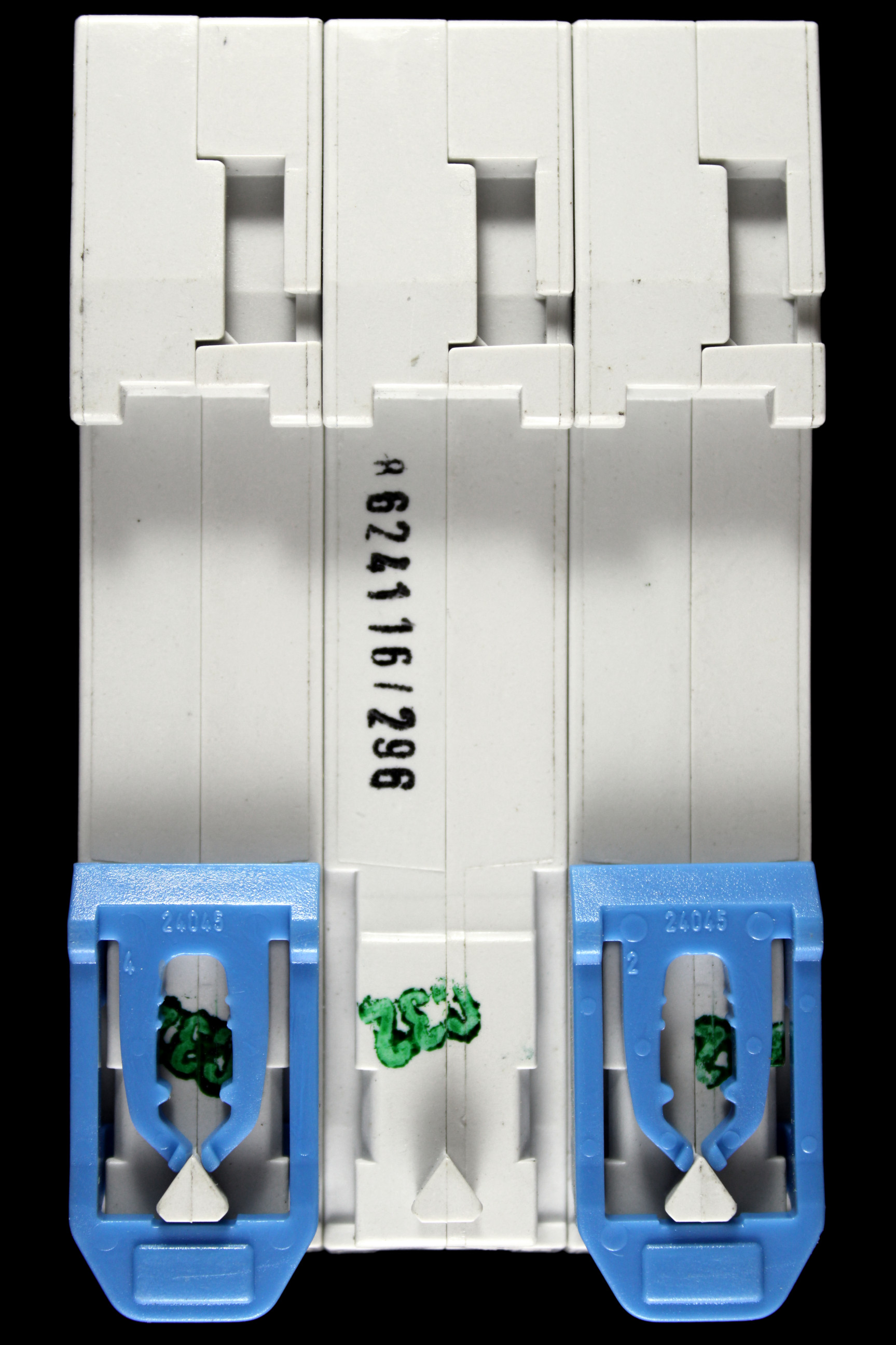 GET C 32 MCB TRIPLE POLE 10kA CIRCUIT BREAKER 32C3M1 SCHUPA
