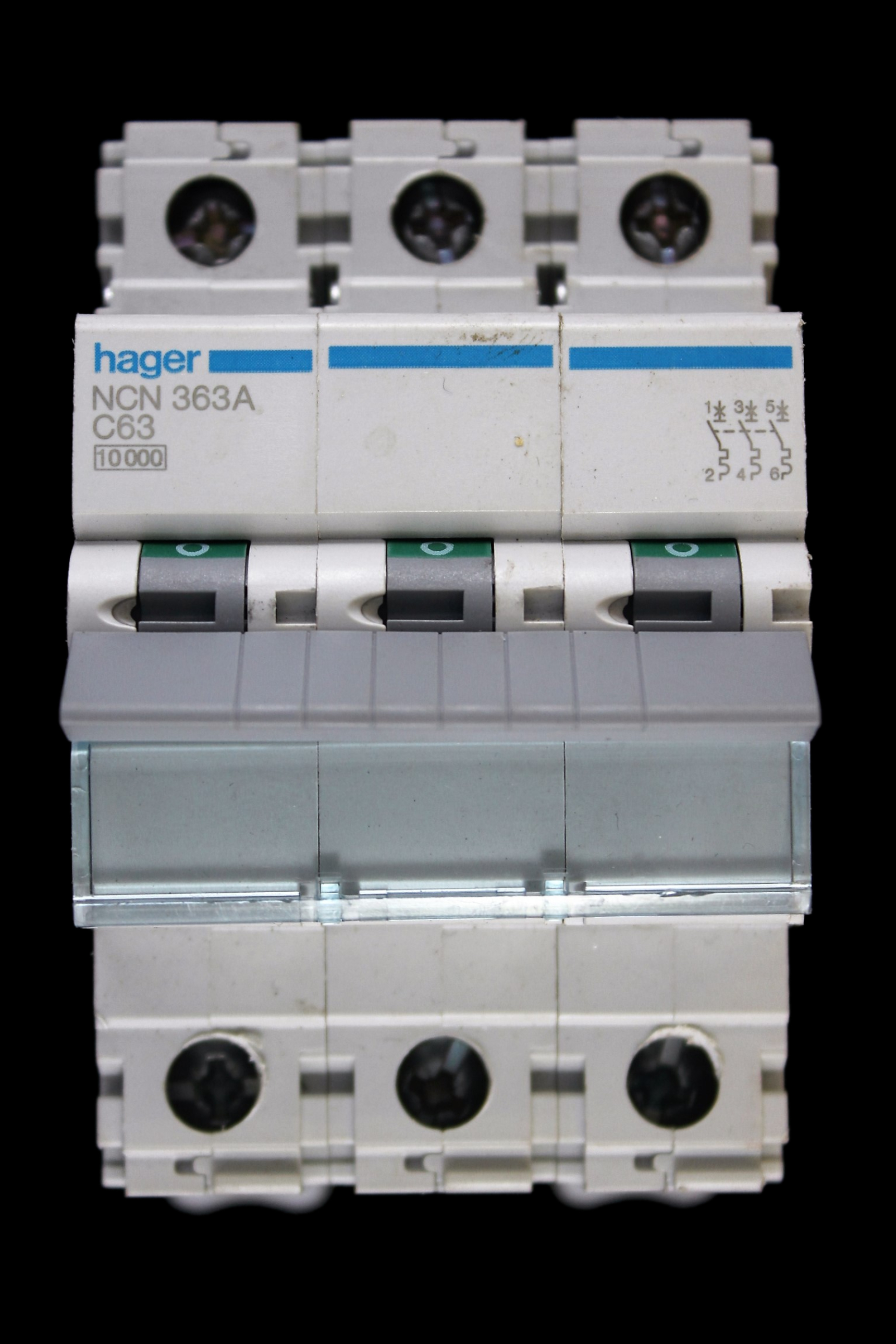 HAGER 63 AMP CURVE C 10kA TRIPLE POLE MCB CIRCUIT BREAKER NCN363A 461588
