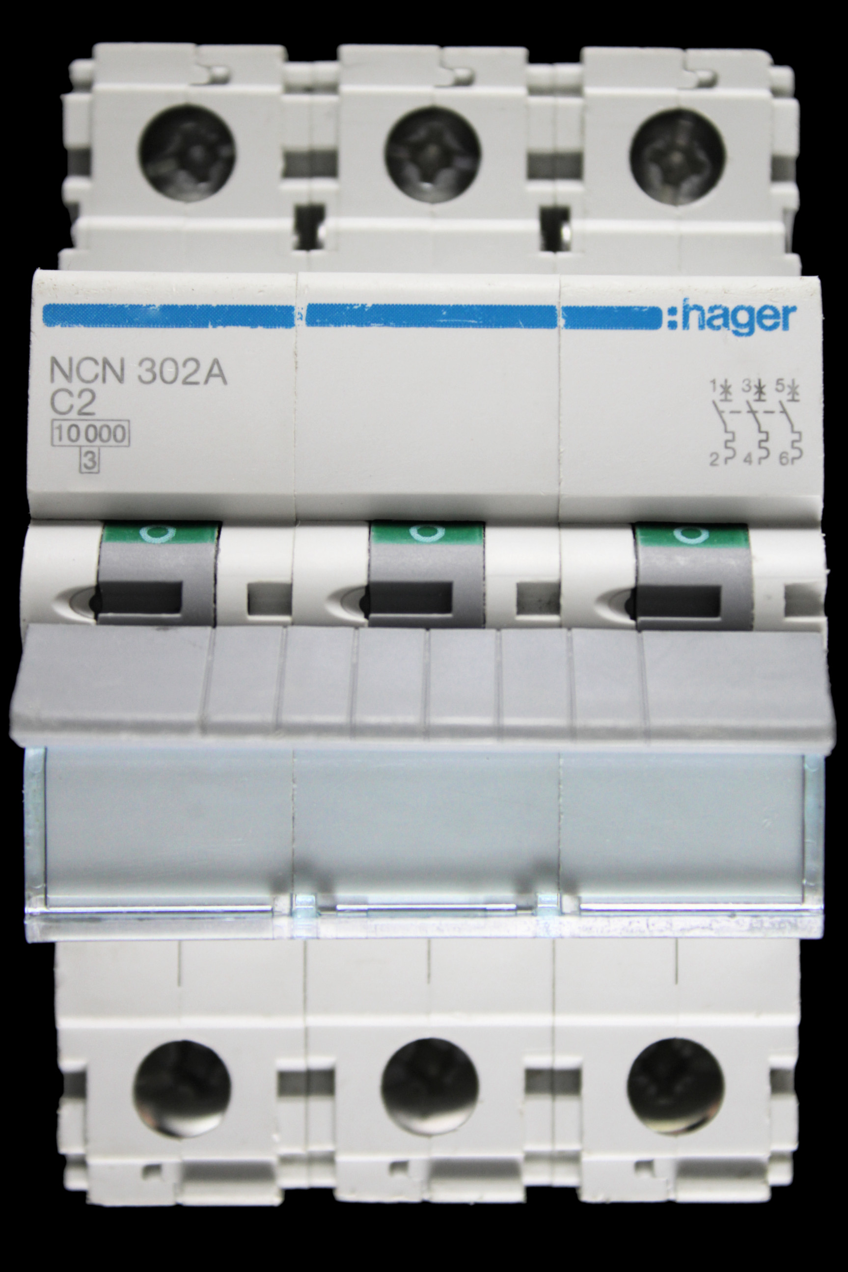 HAGER 2 AMP CURVE C 10kA TRIPLE POLE MCB CIRCUIT BREAKER NCN302A 461576
