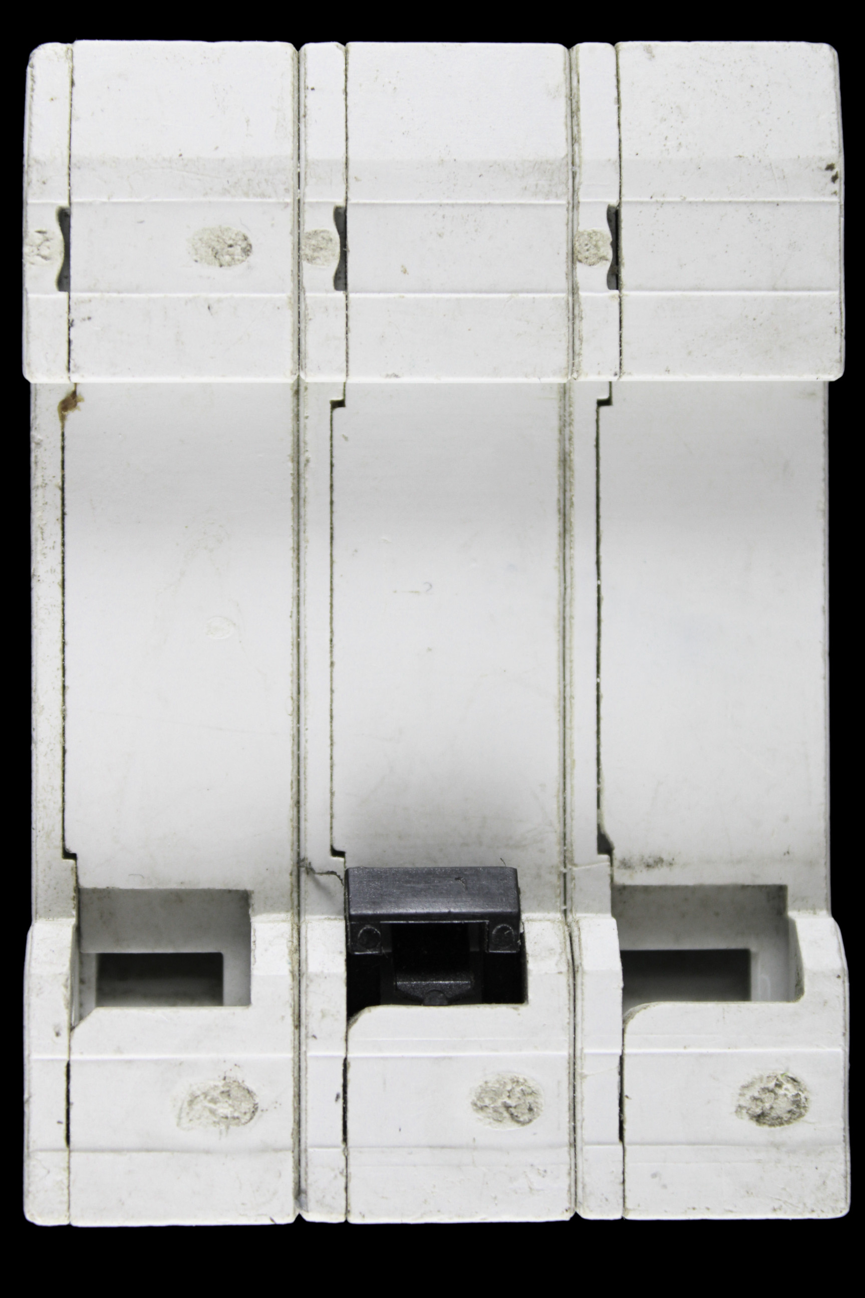 HAGER 40 AMP CURVE G 6kA TRIPLE POLE MCB CIRCUIT BREAKER X8440