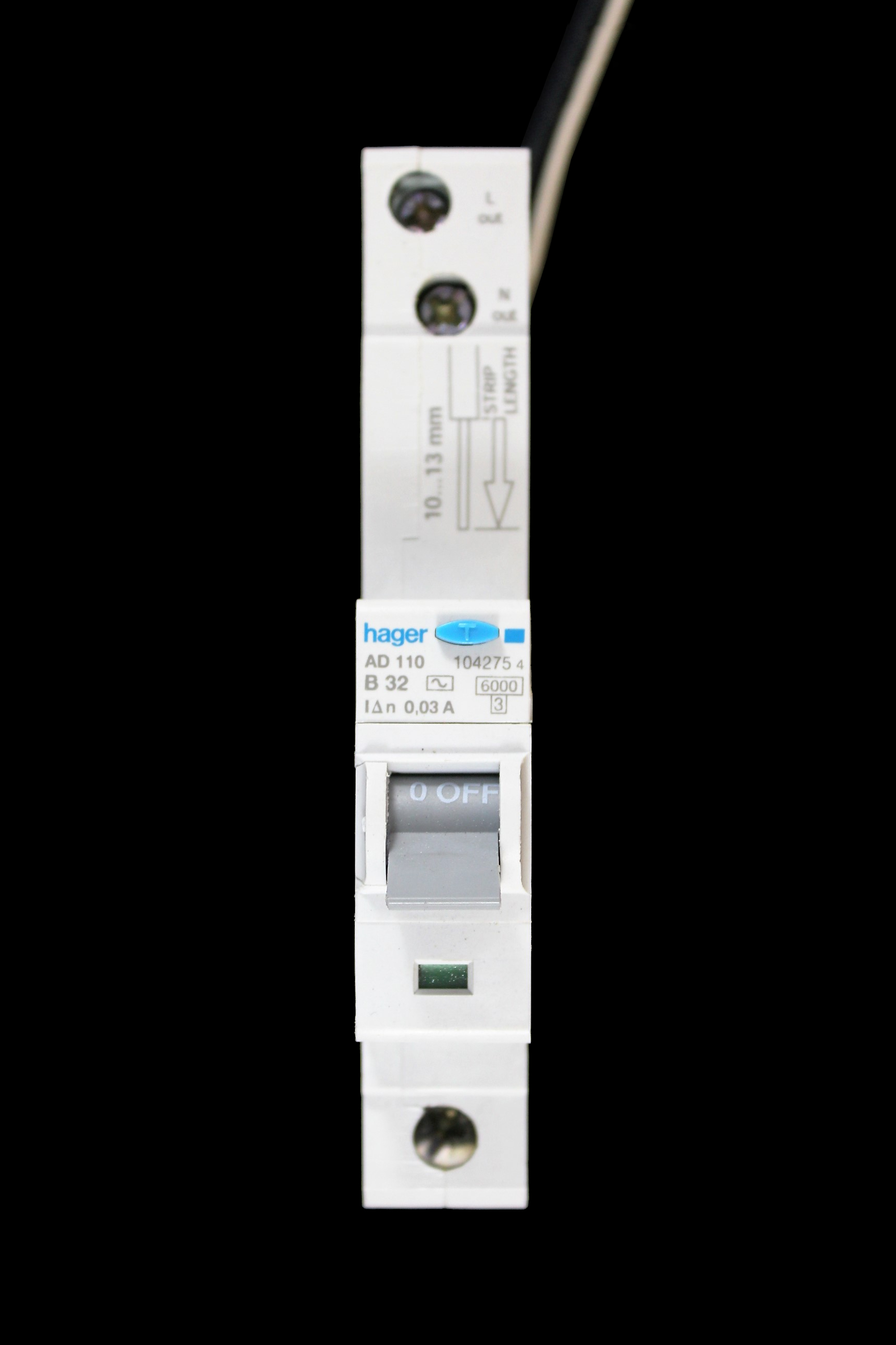 HAGER 32 AMP CURVE B 6kA 30mA RCBO TYPE AC 104275 AD110