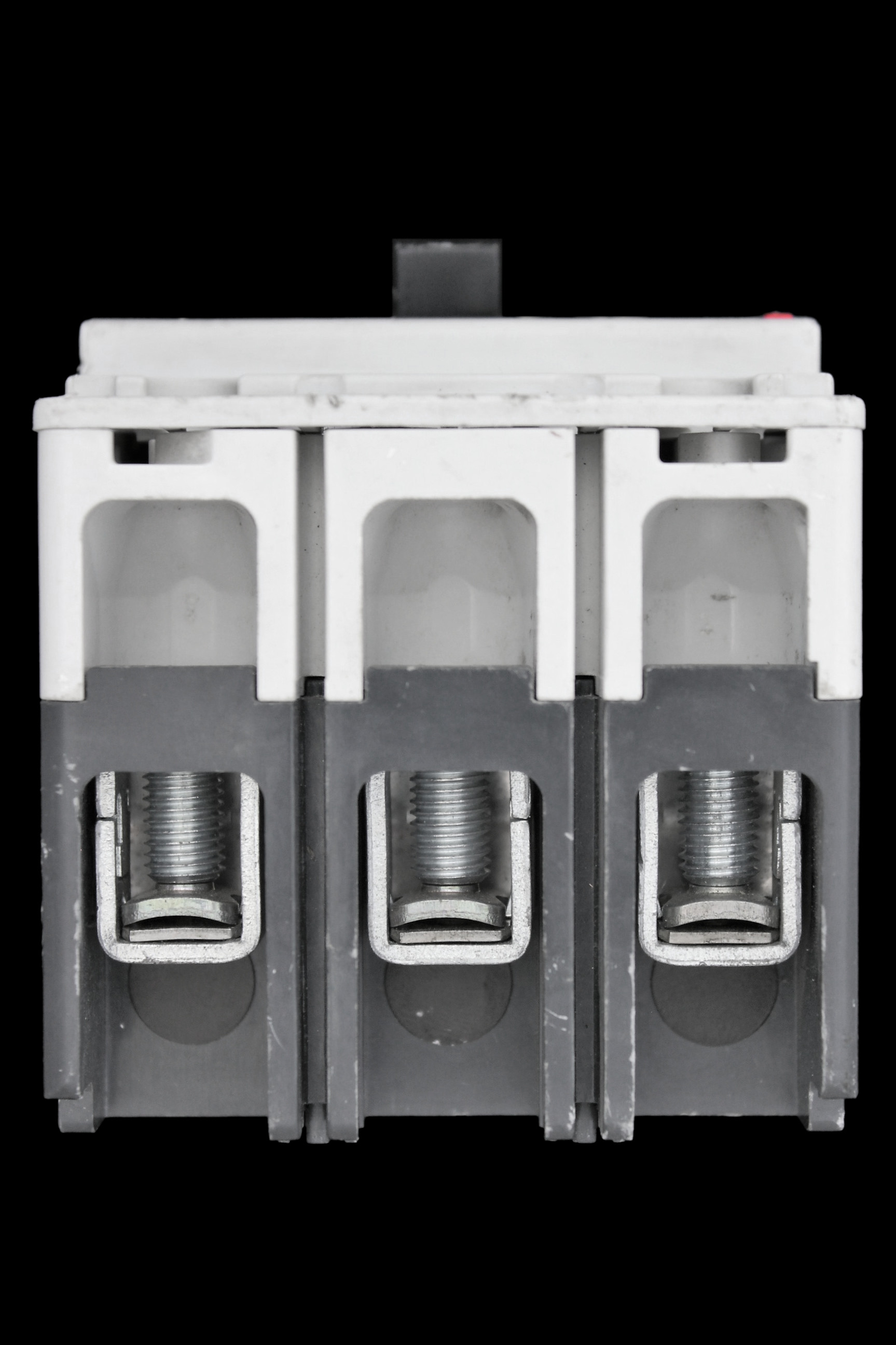 HAGER 100 AMP 16kA TRIPLE POLE MCCB HD149 H125D