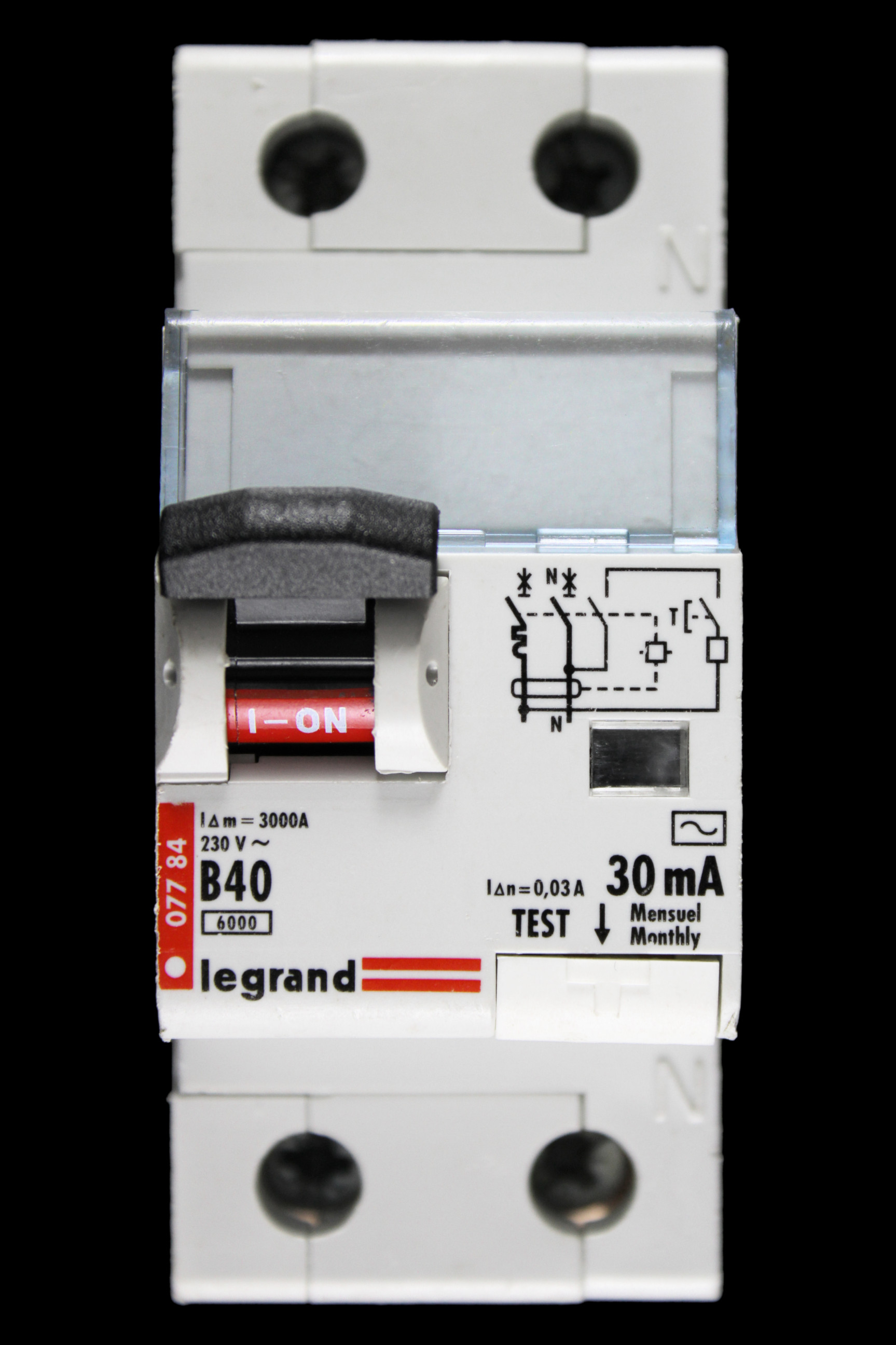 LEGRAND 40 AMP CURVE B 6kA 30mA DOUBLE POLE RCBO TYPE AC 07784 077 84
