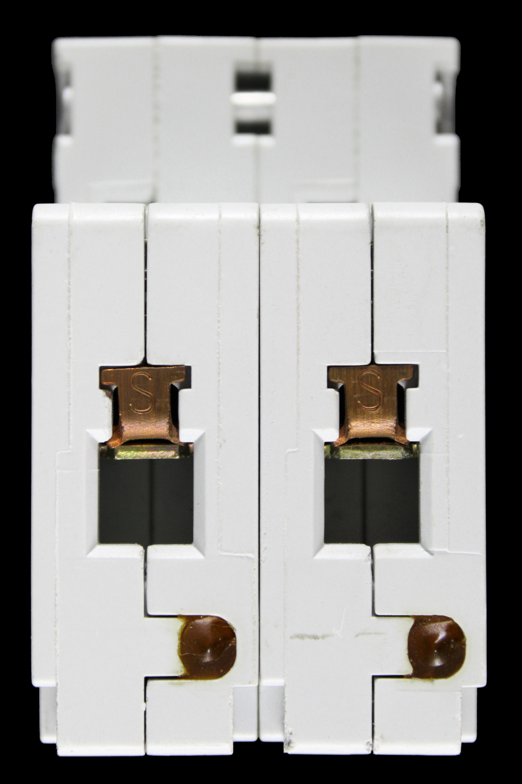LEGRAND 16 AMP 10kA DOUBLE POLE MCB CIRCUIT BREAKER 02035