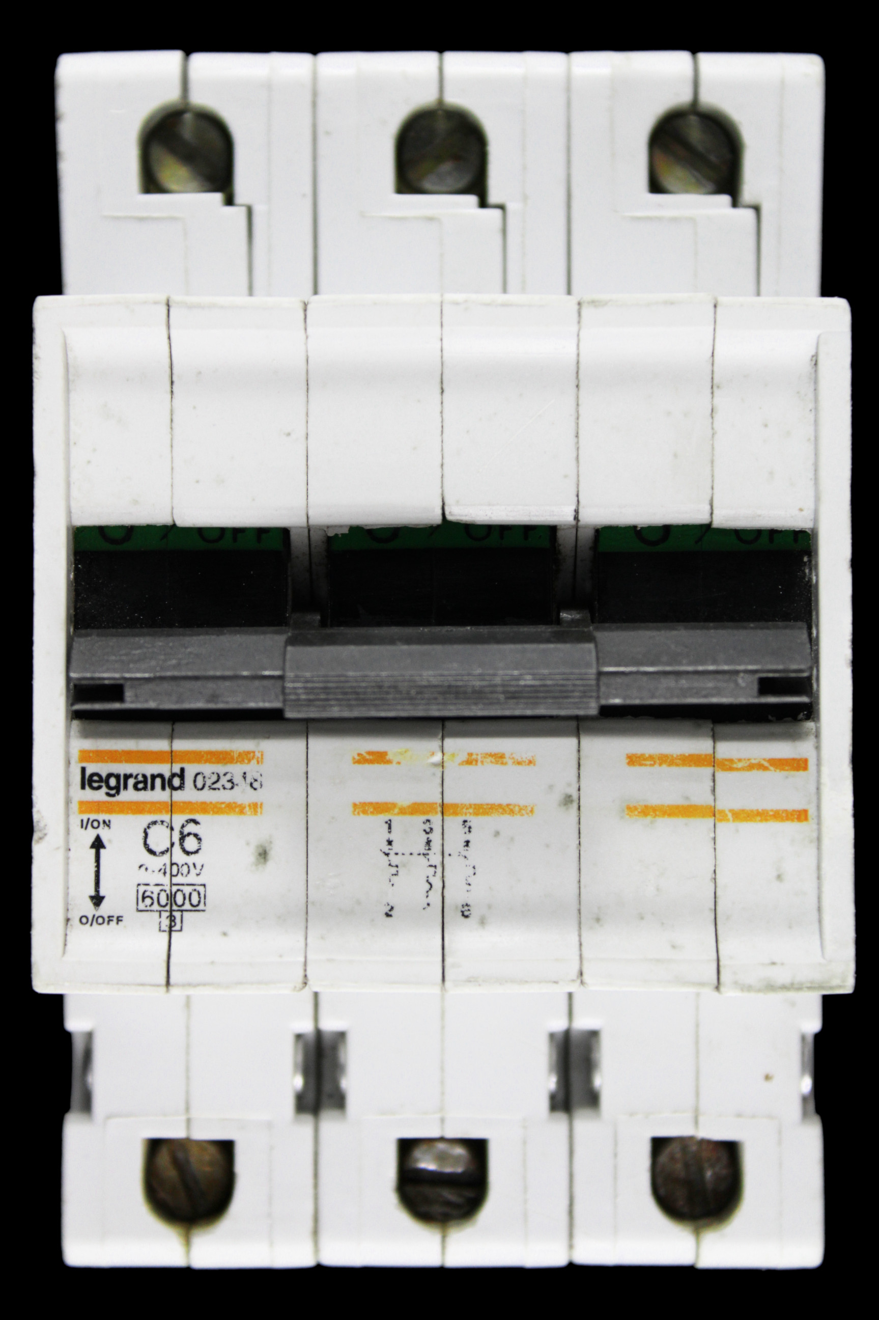 LEGRAND 6 AMP CURVE C 6kA TRIPLE POLE MCB CIRCUIT BREAKER 02348
