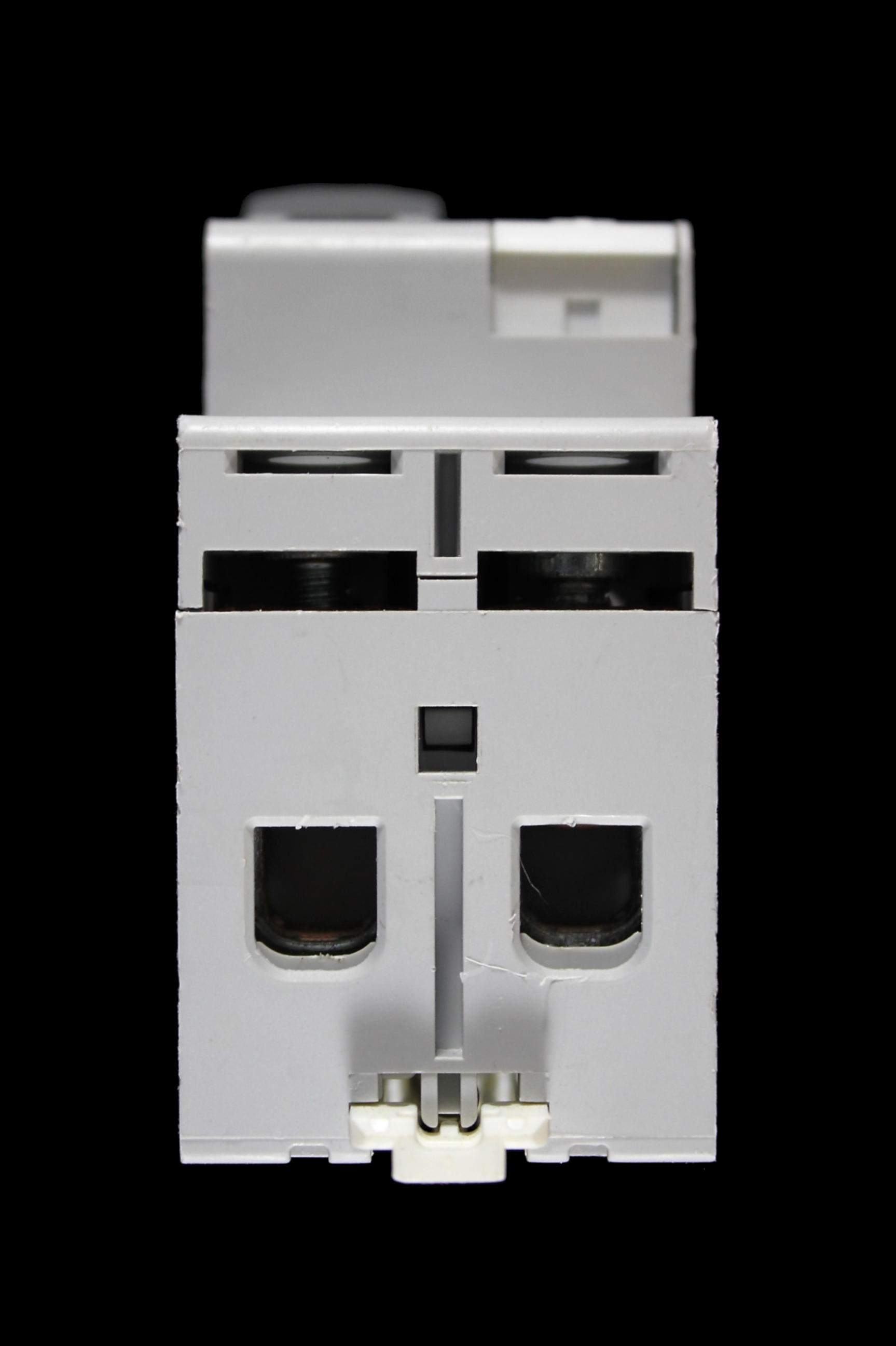LEGRAND 40 AMP 30mA DOUBLE POLE RCD TYPE AC 086 29 08629