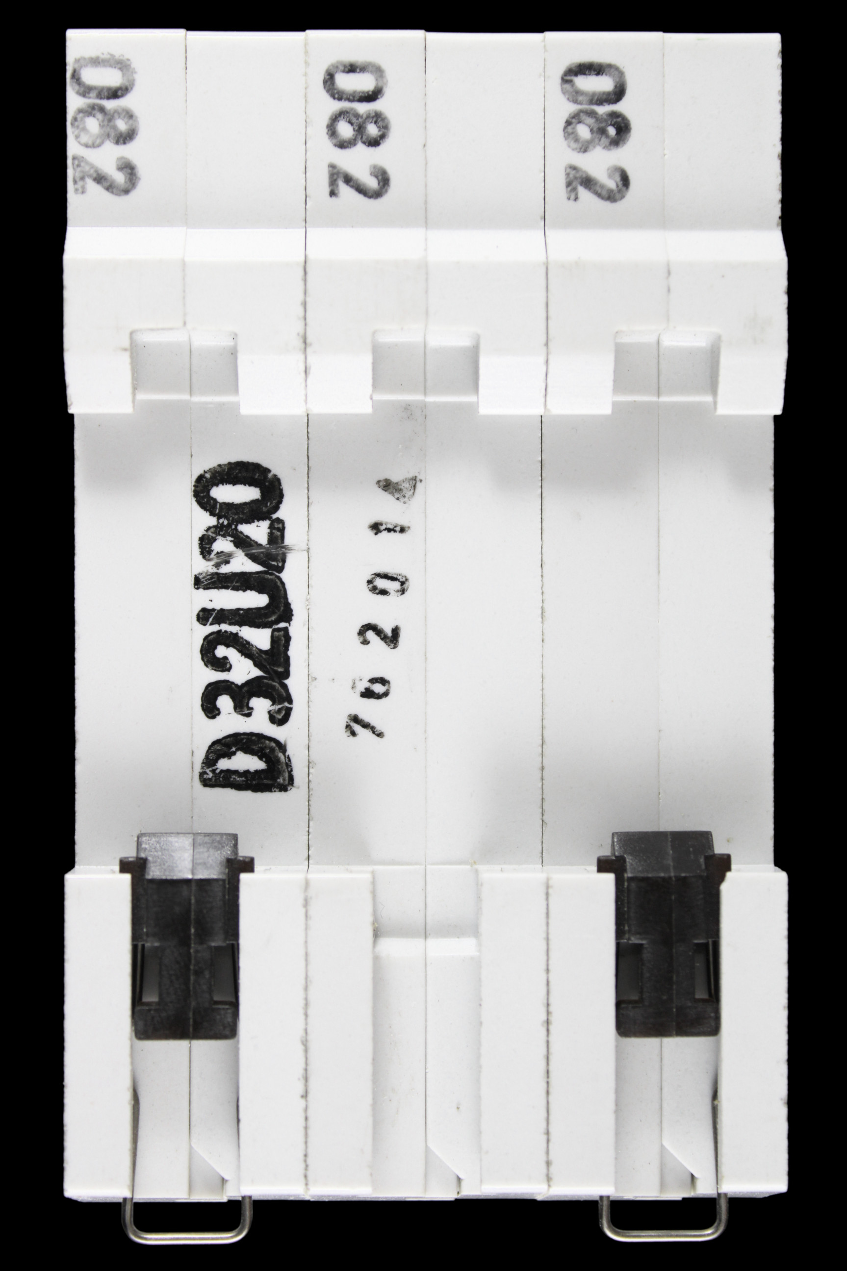 LUPUS 20 AMP TYPE 2 M16 TRIPLE POLE MCB CIRCUIT BREAKER VH203/162
