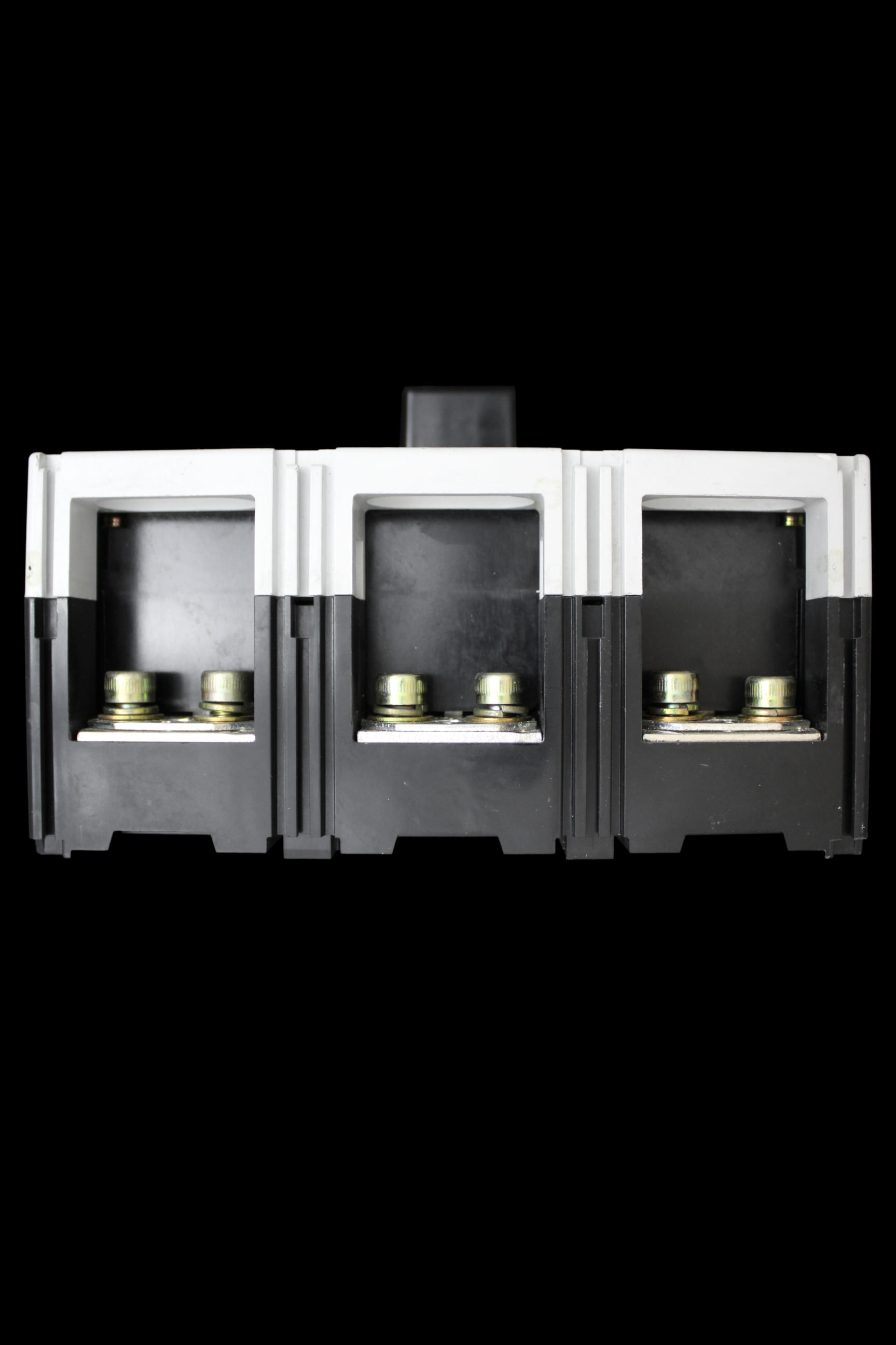 MEM 630 AMP 35kA TRIPLE POLE MCCB MLLA6303